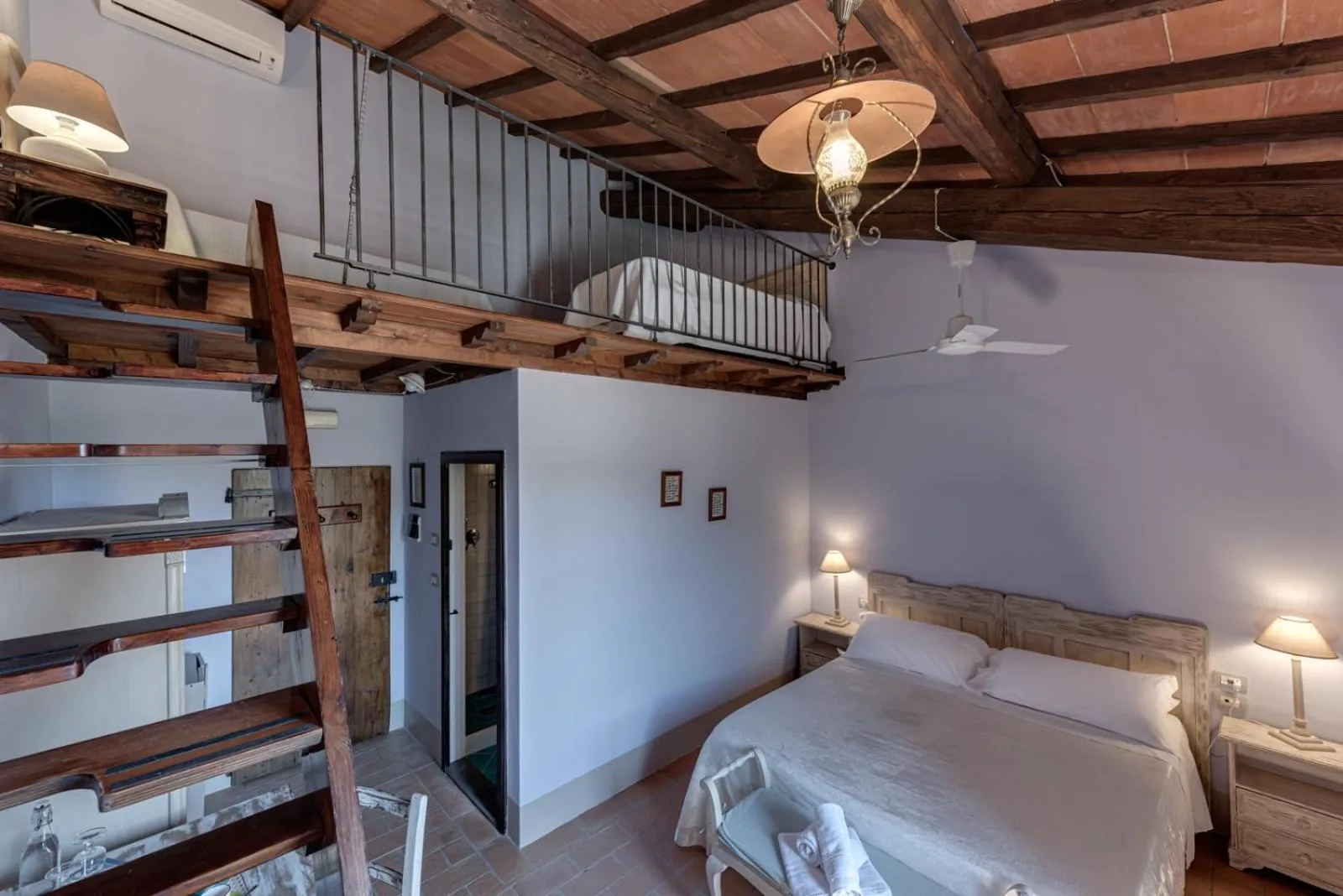 Photo of the whole room in Le Terre Di Isa
