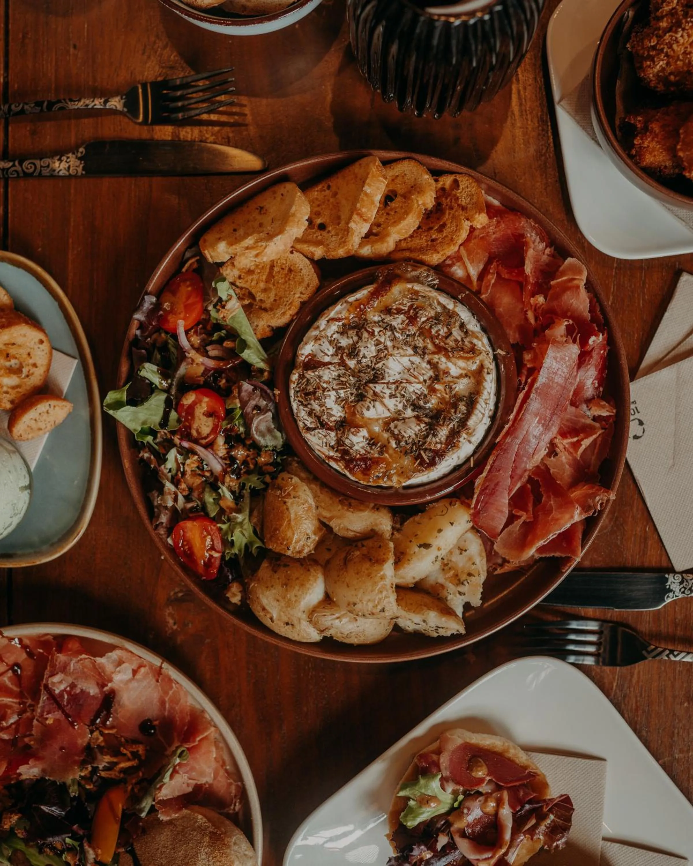 Restaurant/places to eat in Le Central Hôtel-Bar