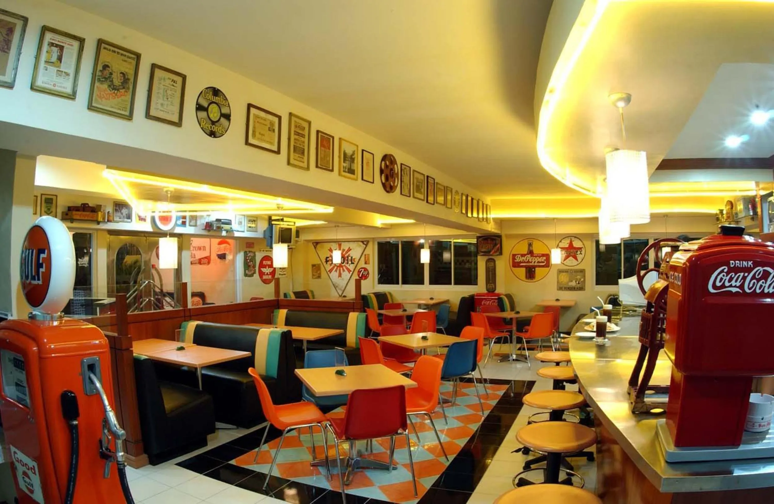Restaurant/places to eat in Crown Regency Residences Davao