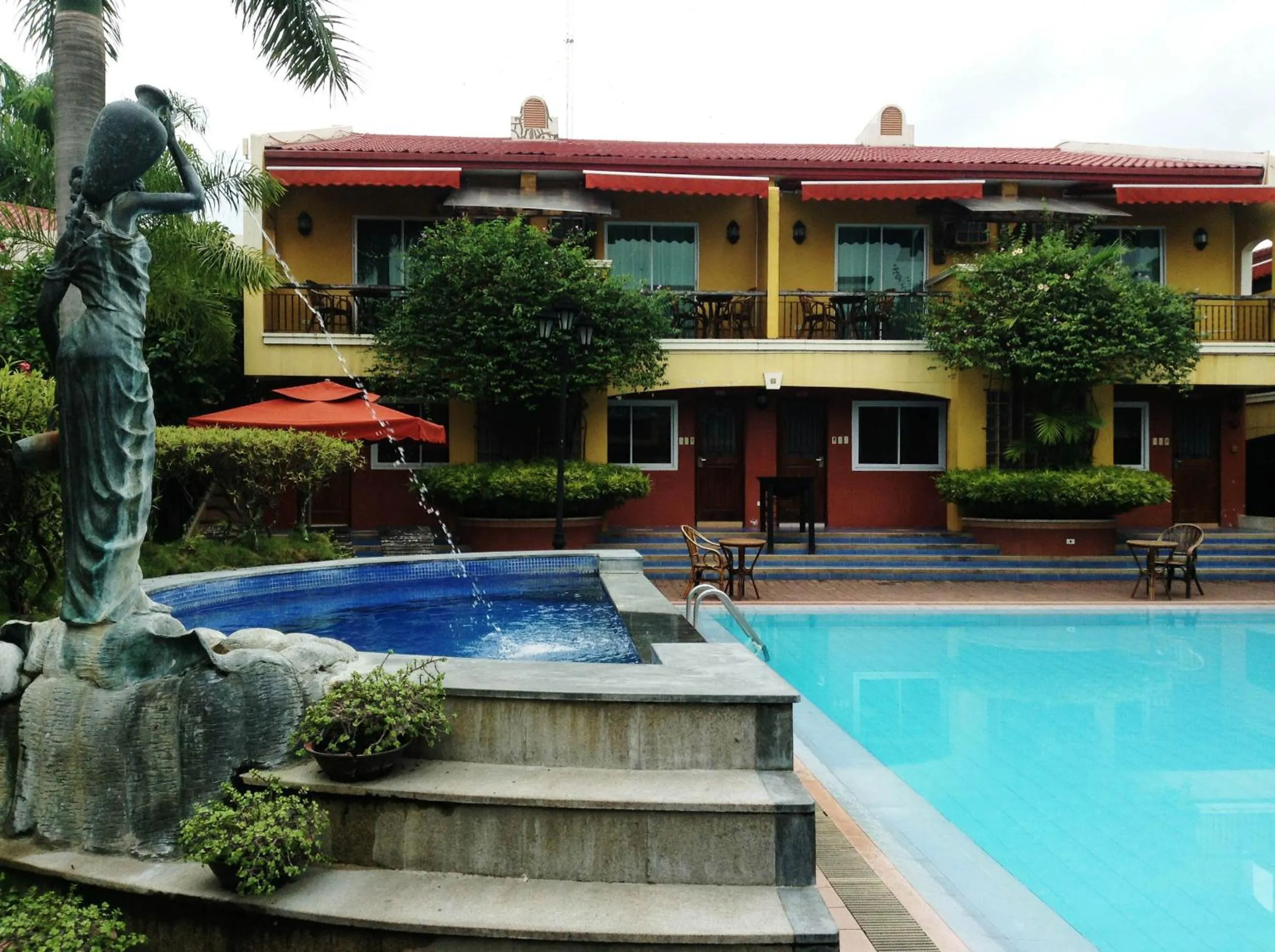 Swimming pool in Crown Regency Residences Davao