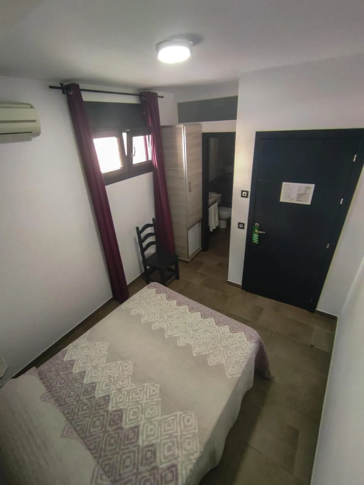 Bed in Hostal Maria Jose