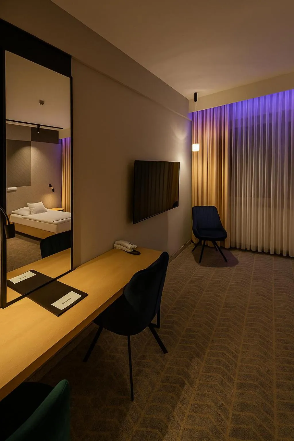 Deluxe Double or Twin Room in Grape Town Hotel - Park79