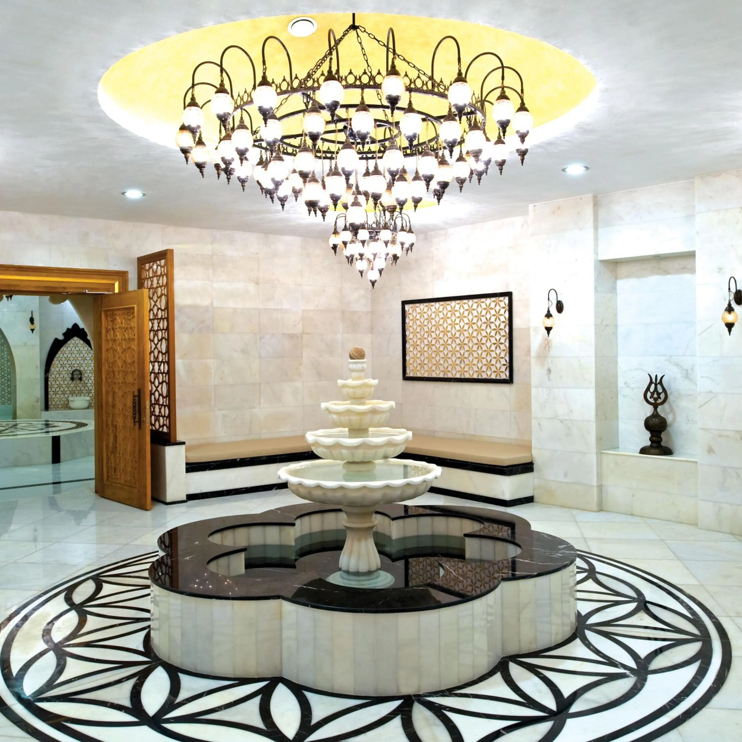 Public Bath in Paloma Pasha