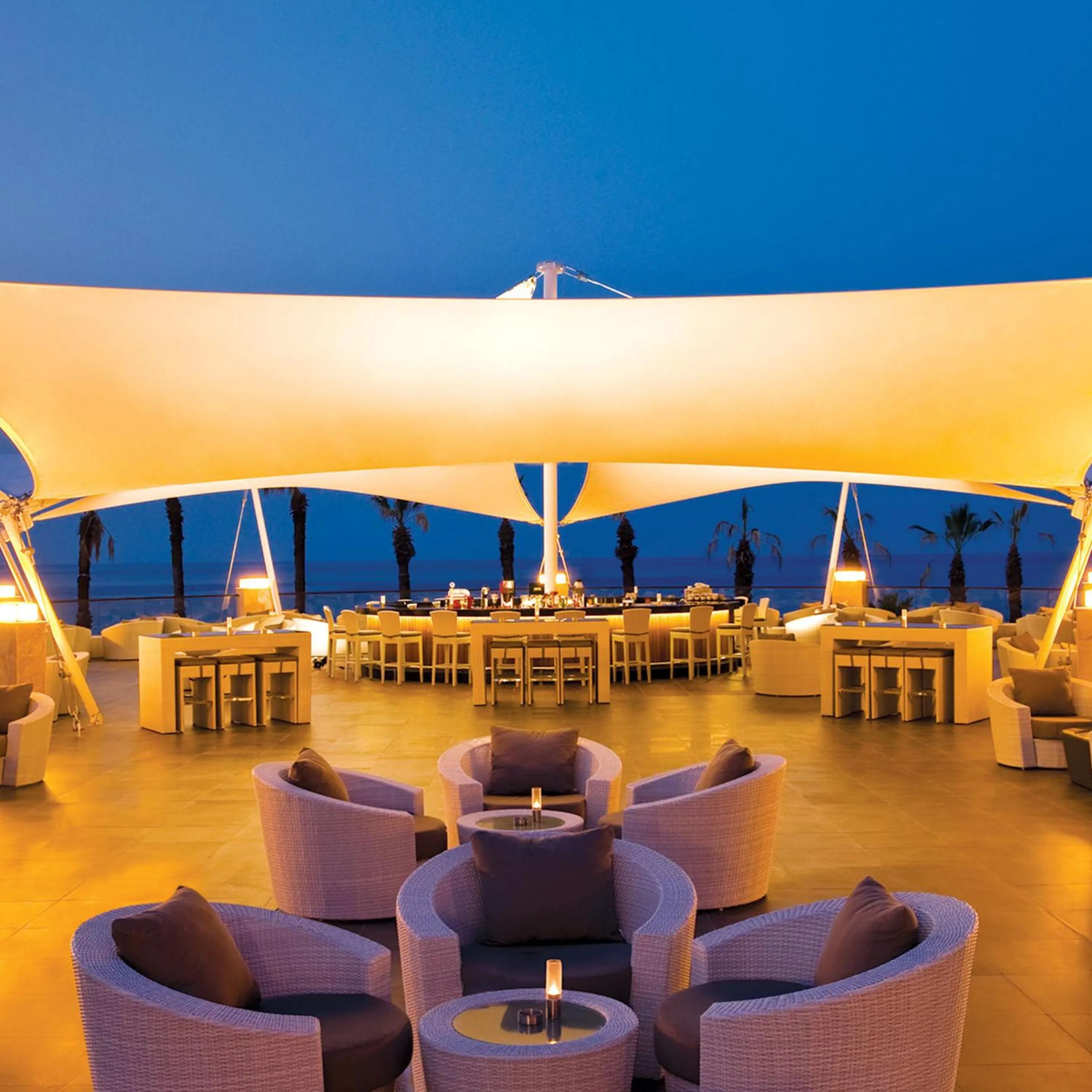 Restaurant/places to eat in Paloma Pasha