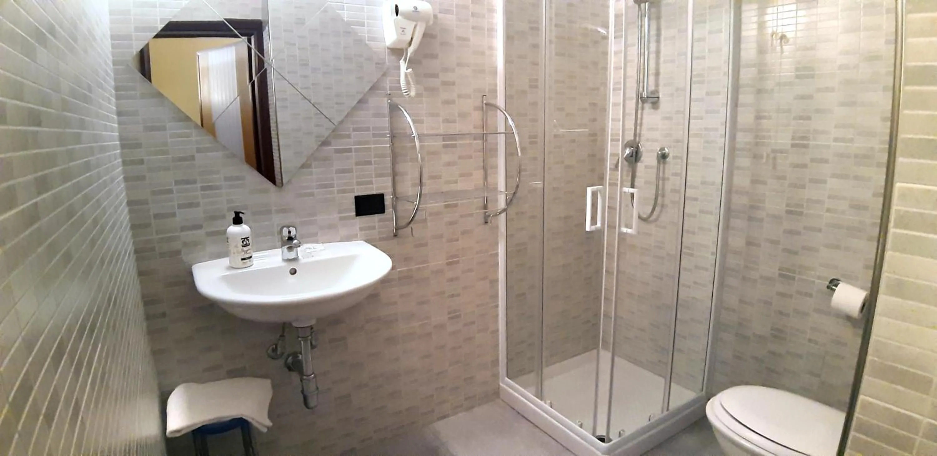 Bathroom in Hotel Provenza