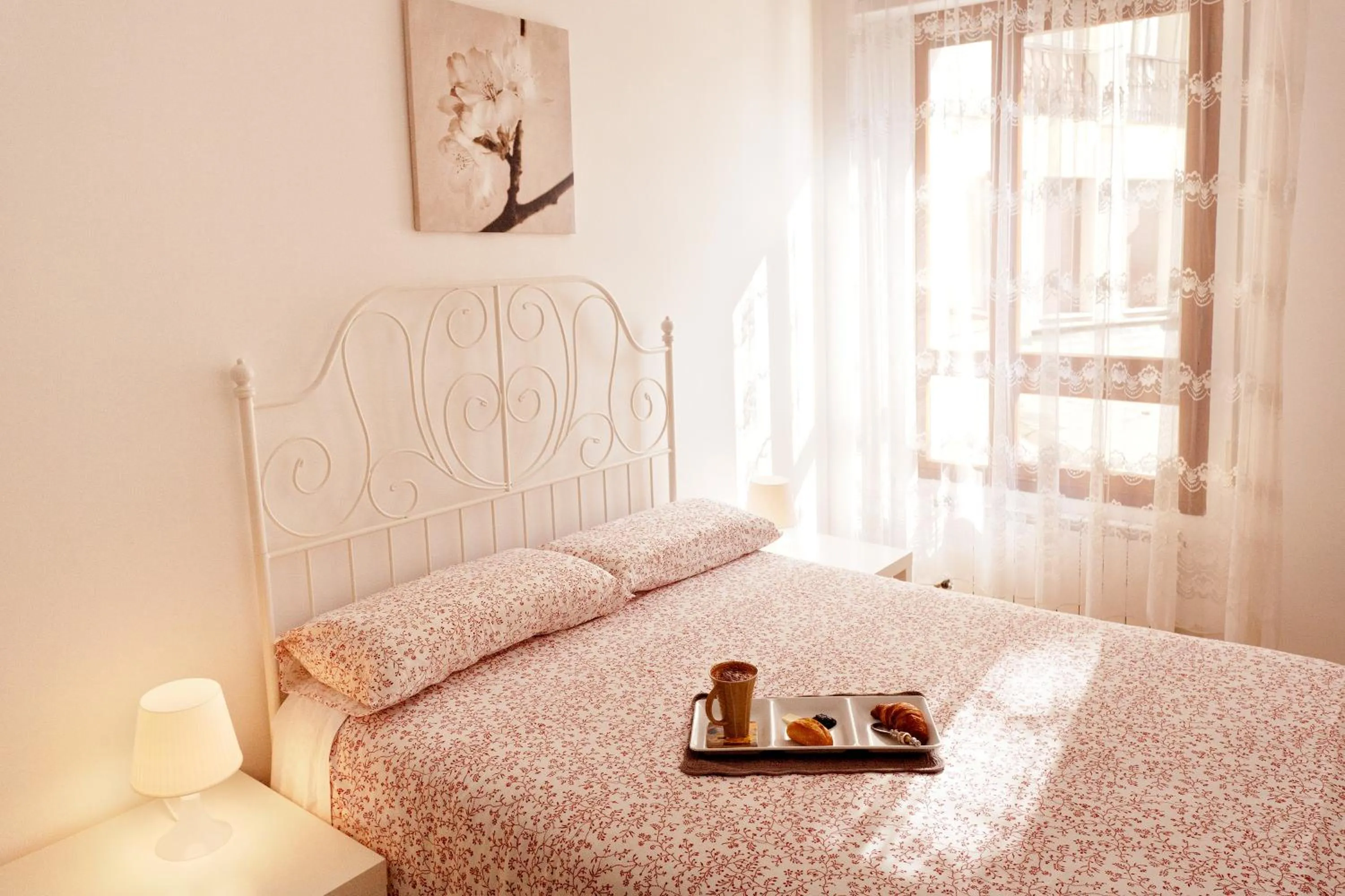 Bed in Hotel Provenza