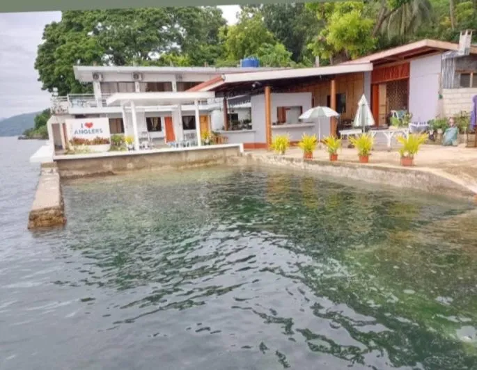 Angler's Hub & Resort Oslob