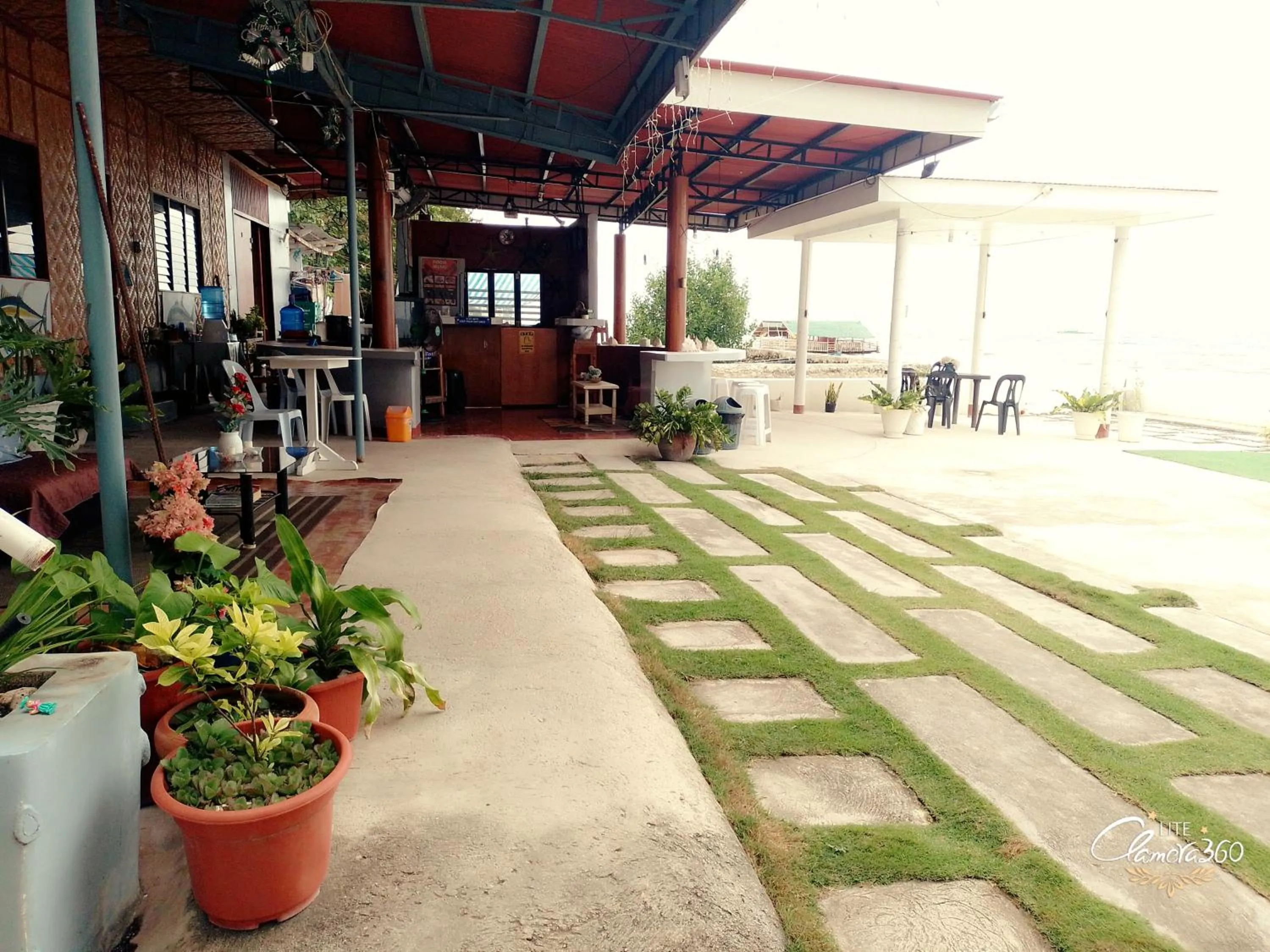 Angler's Hub & Resort Oslob