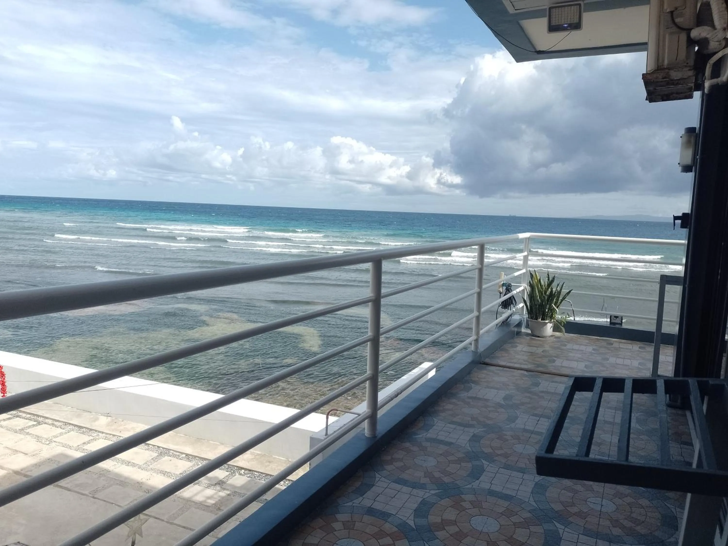 Angler's Hub & Resort Oslob