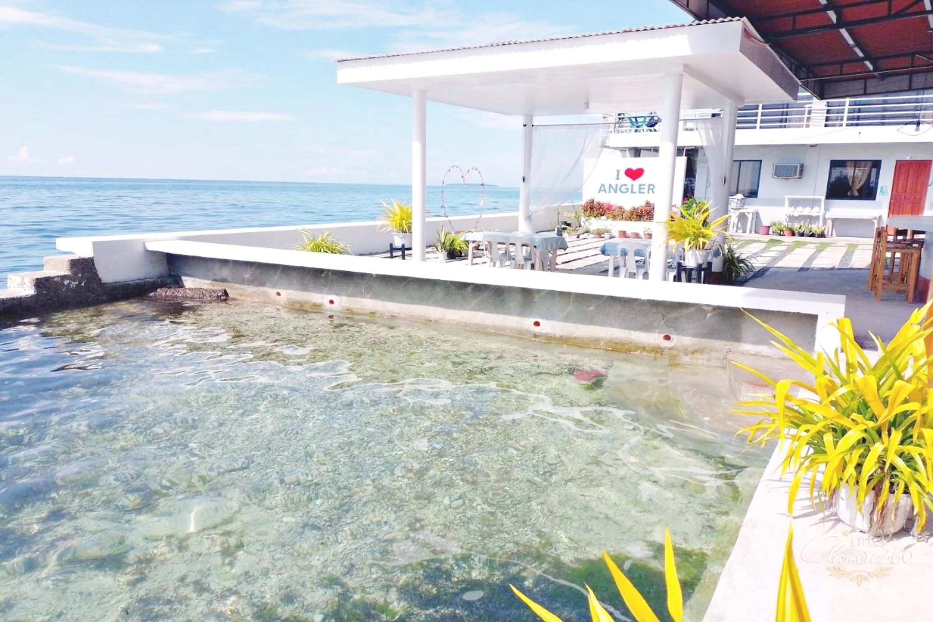 Sea view in Angler's Hub & Resort Oslob