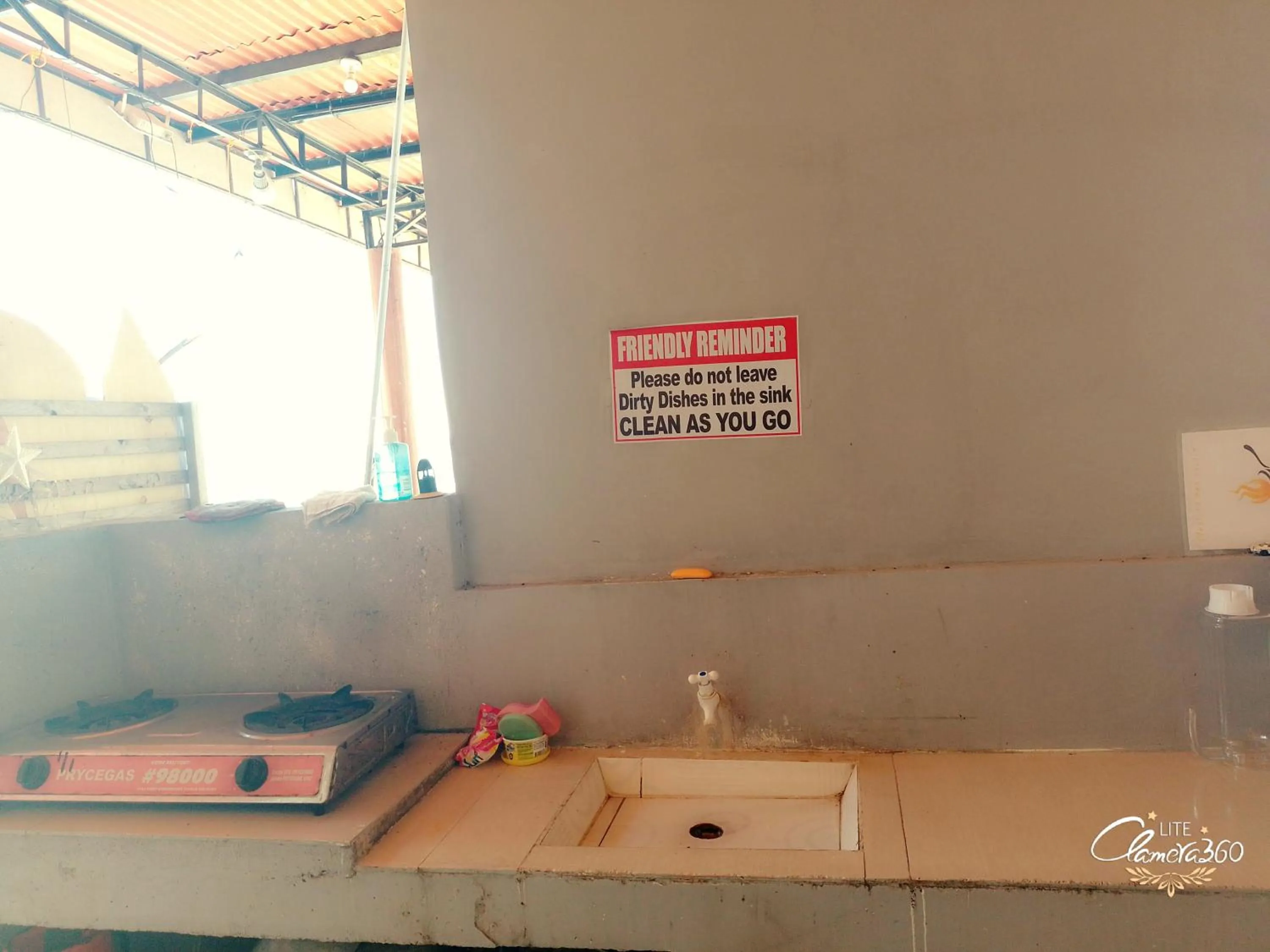 Angler's Hub & Resort Oslob