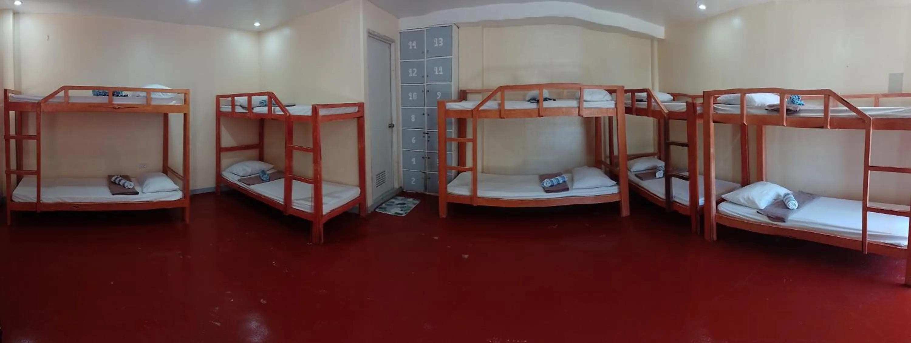 Bed in Angler's Hub & Resort Oslob