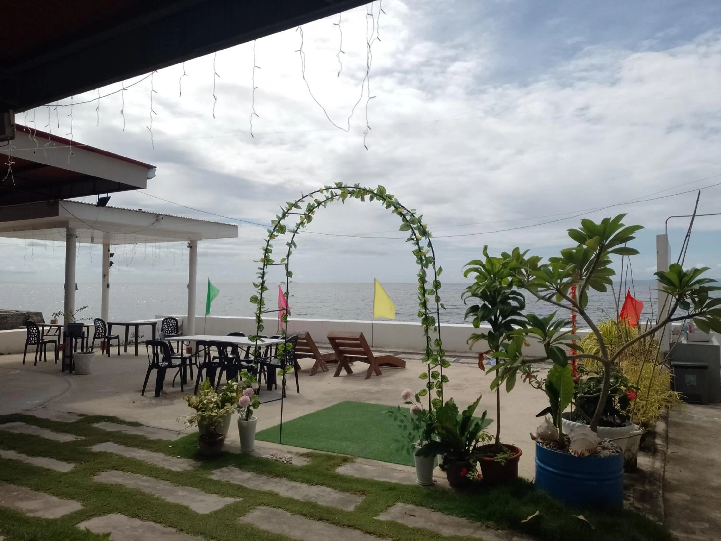 Angler's Hub & Resort Oslob