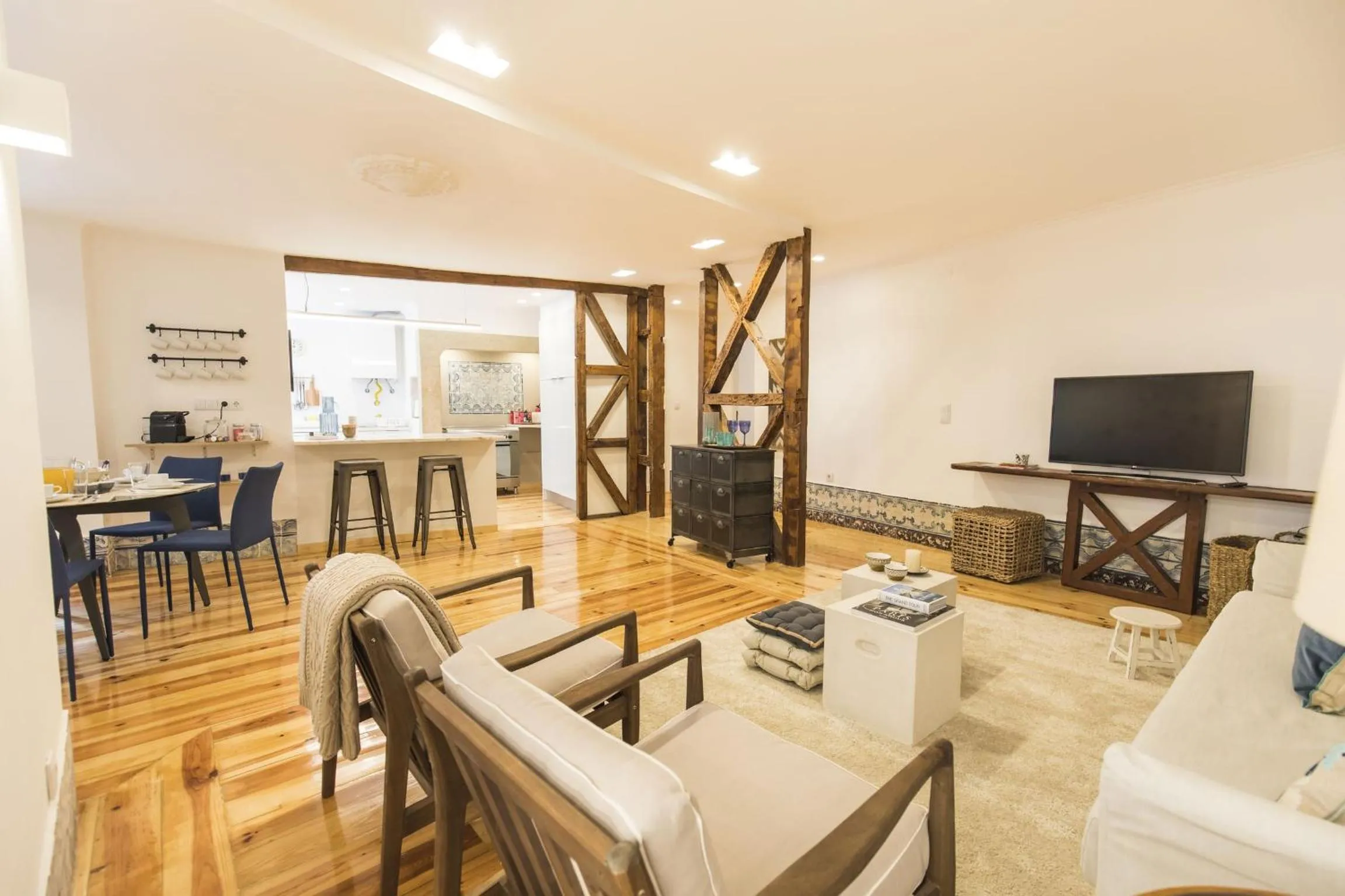 LovelyStay - Downtown Magnificent Flat