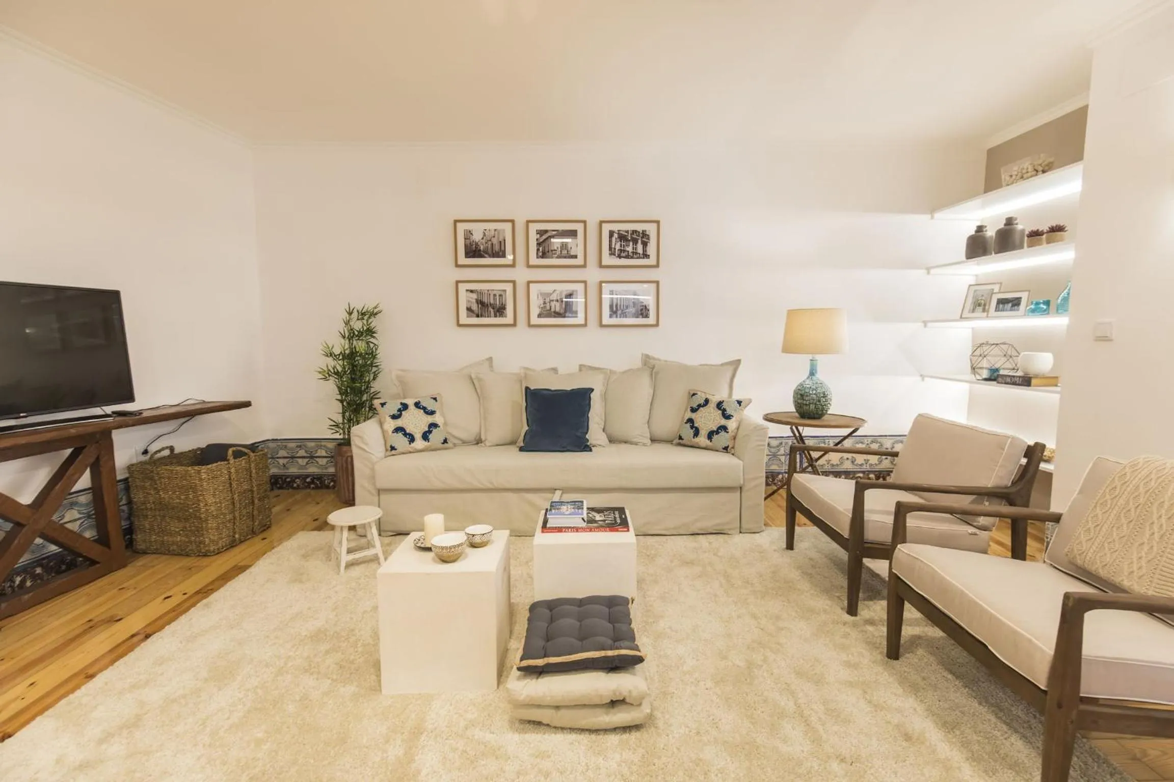 LovelyStay - Downtown Magnificent Flat