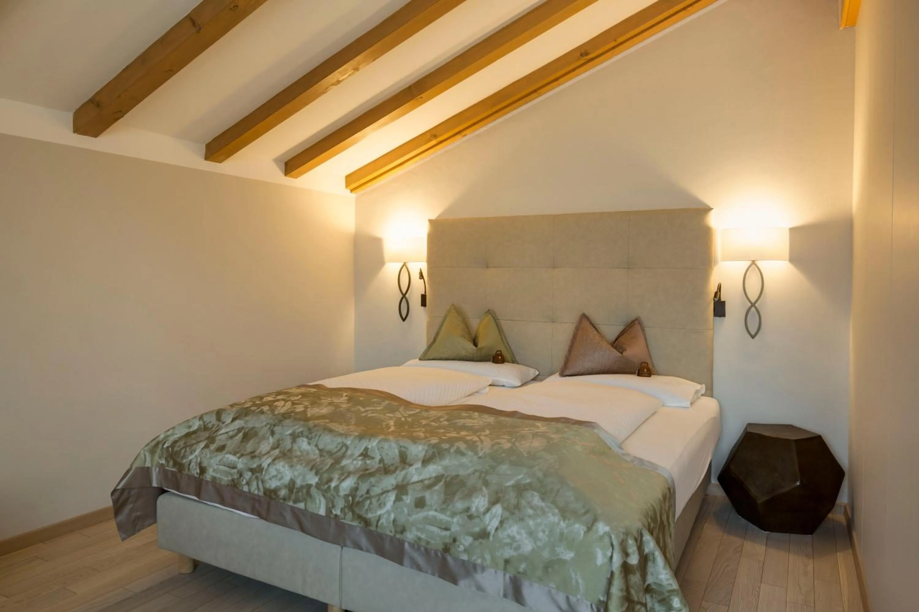 Photo of the whole room, Bed in Hotel Burggräflerhof