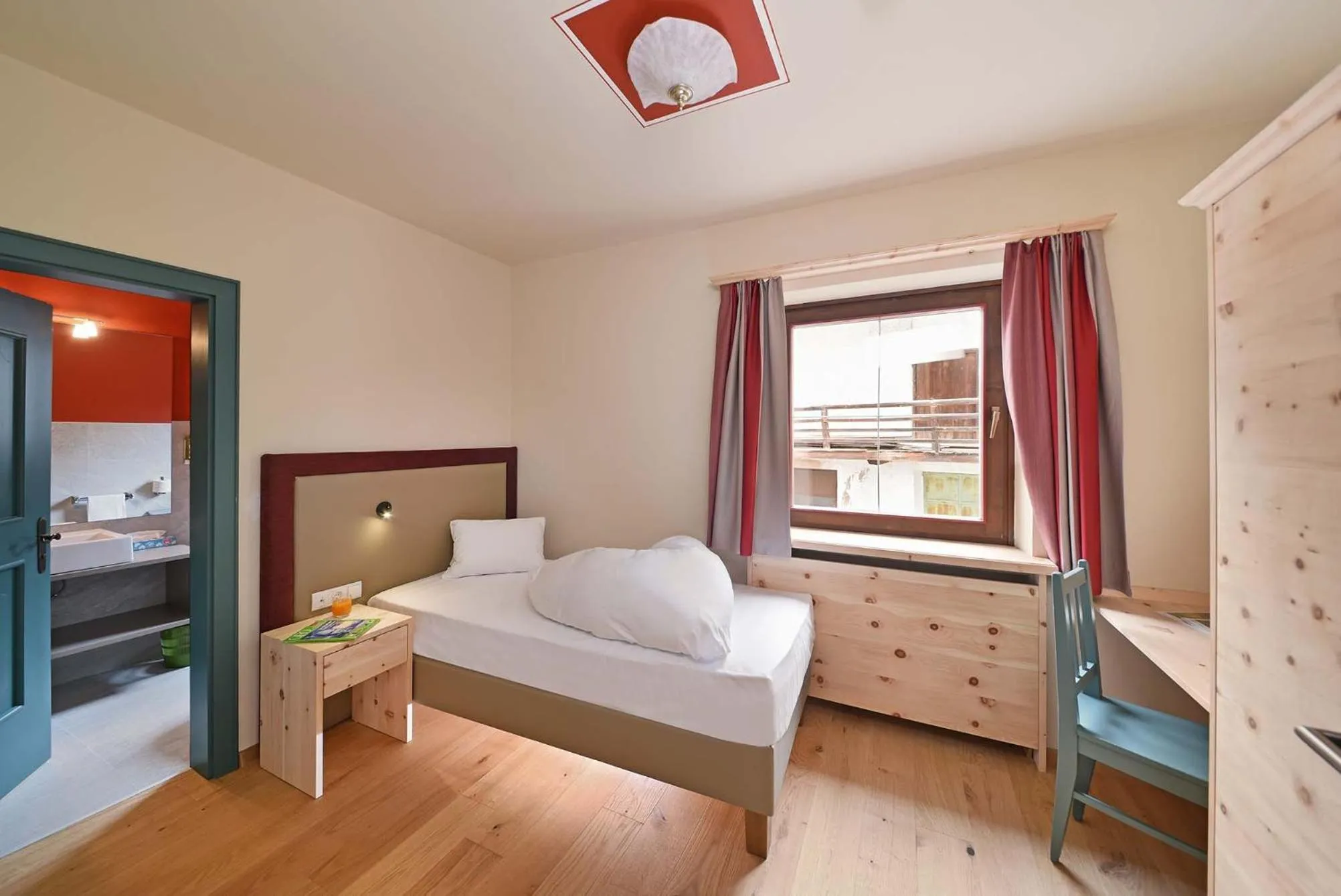 Photo of the whole room, Bed in Hotel Gassenwirt