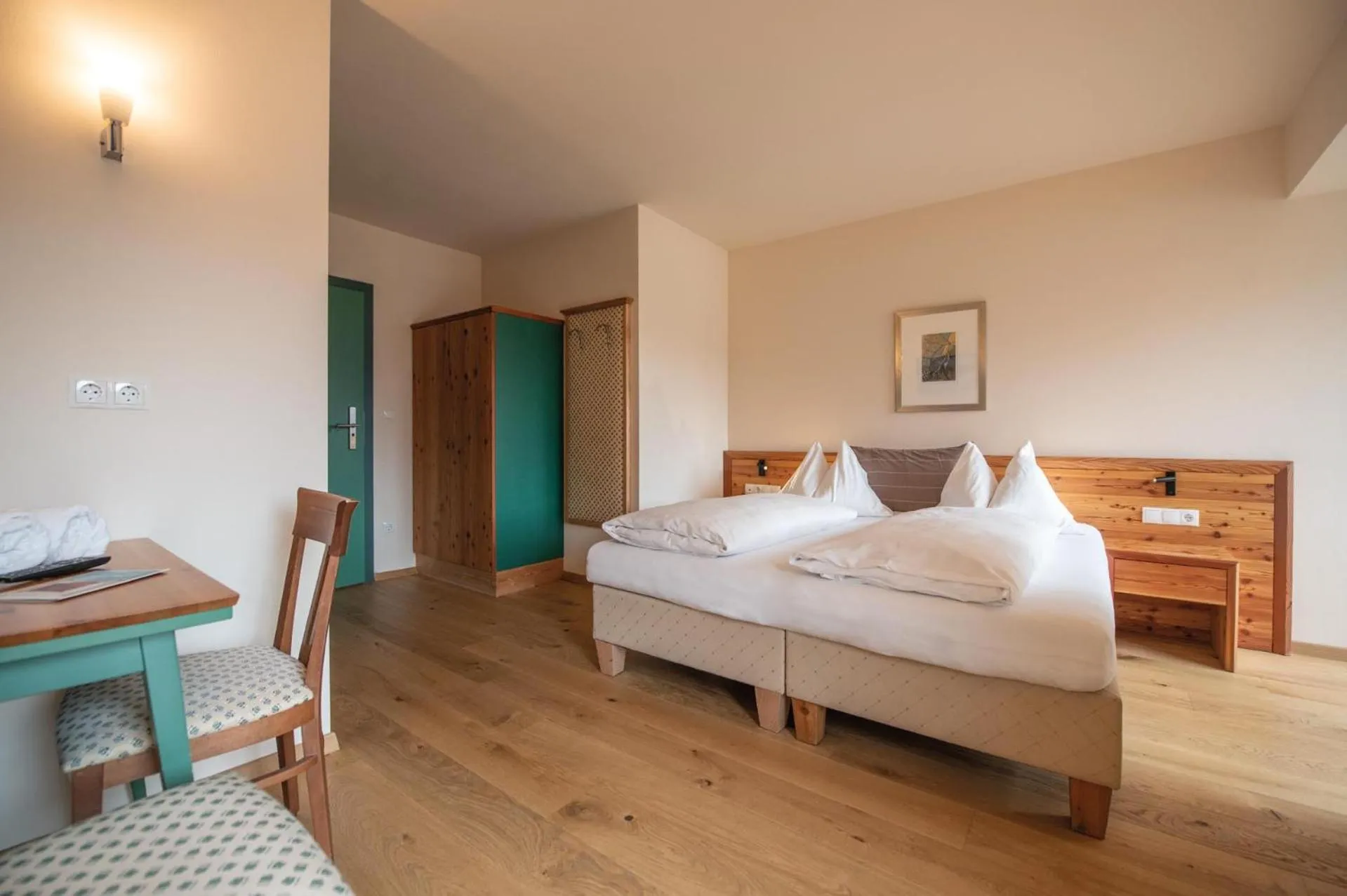 Bed in Hotel Gassenwirt