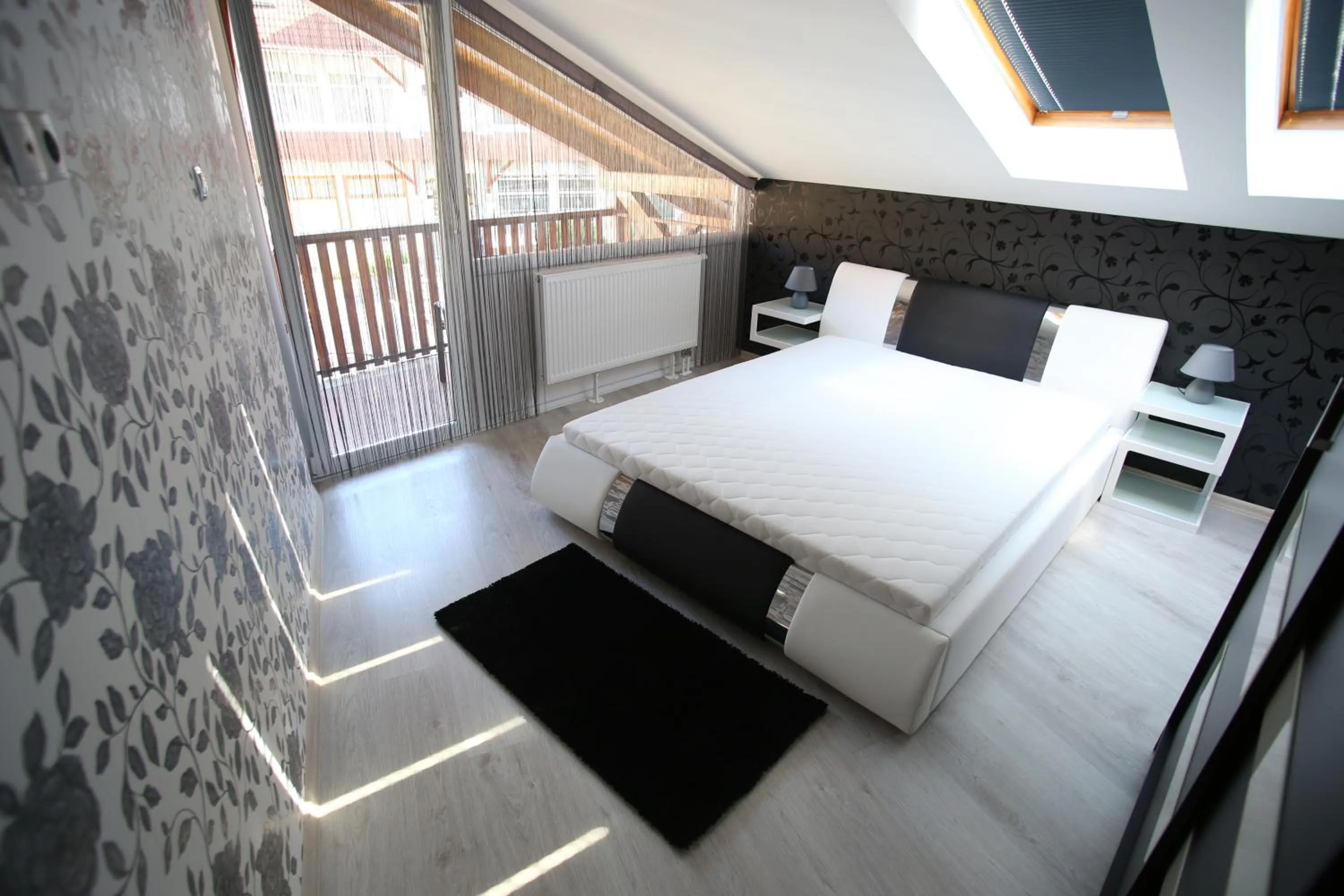 Bedroom, Bed in Centrum Lux Apartman