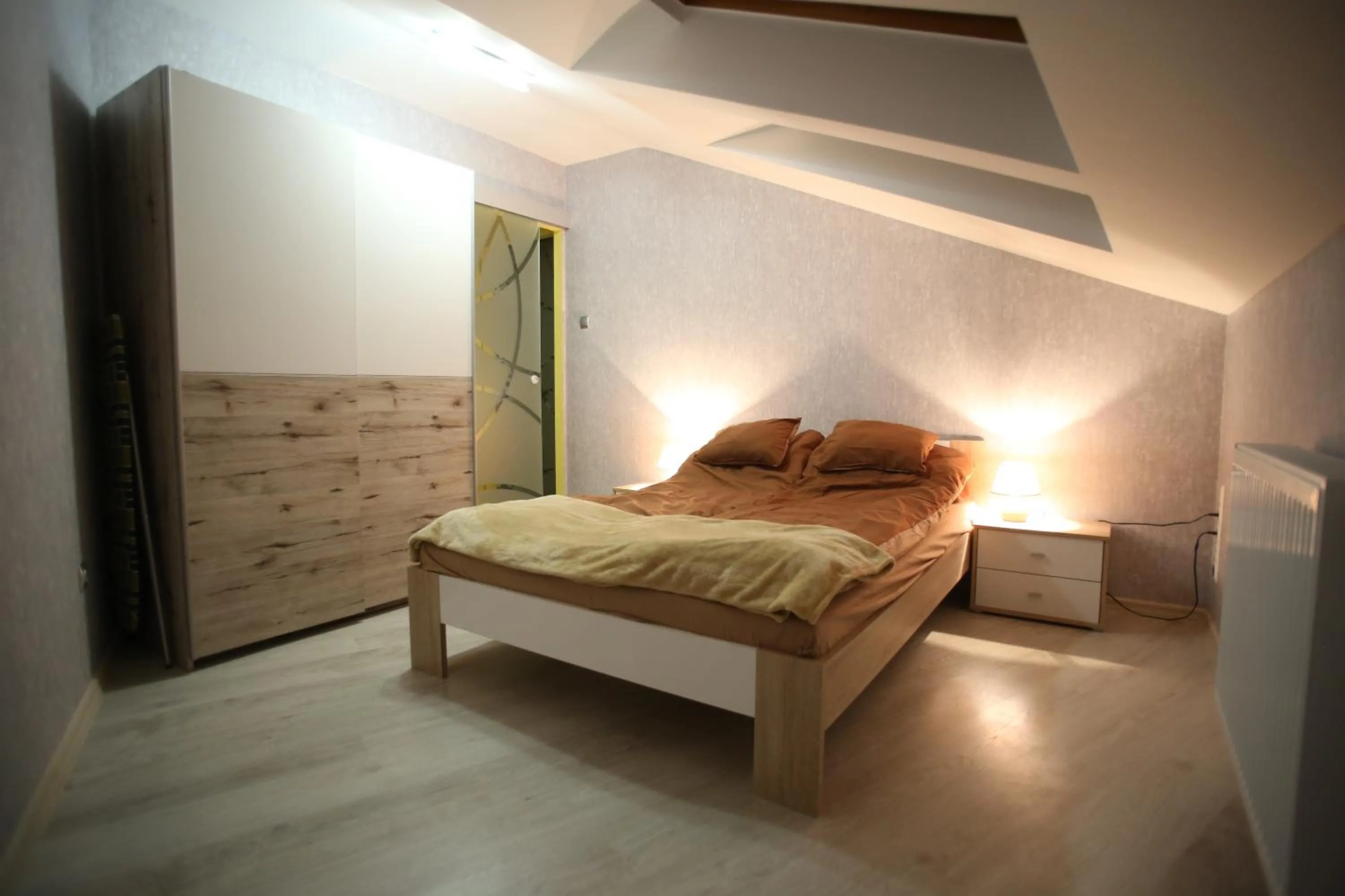 Bedroom, Bed in Centrum Lux Apartman