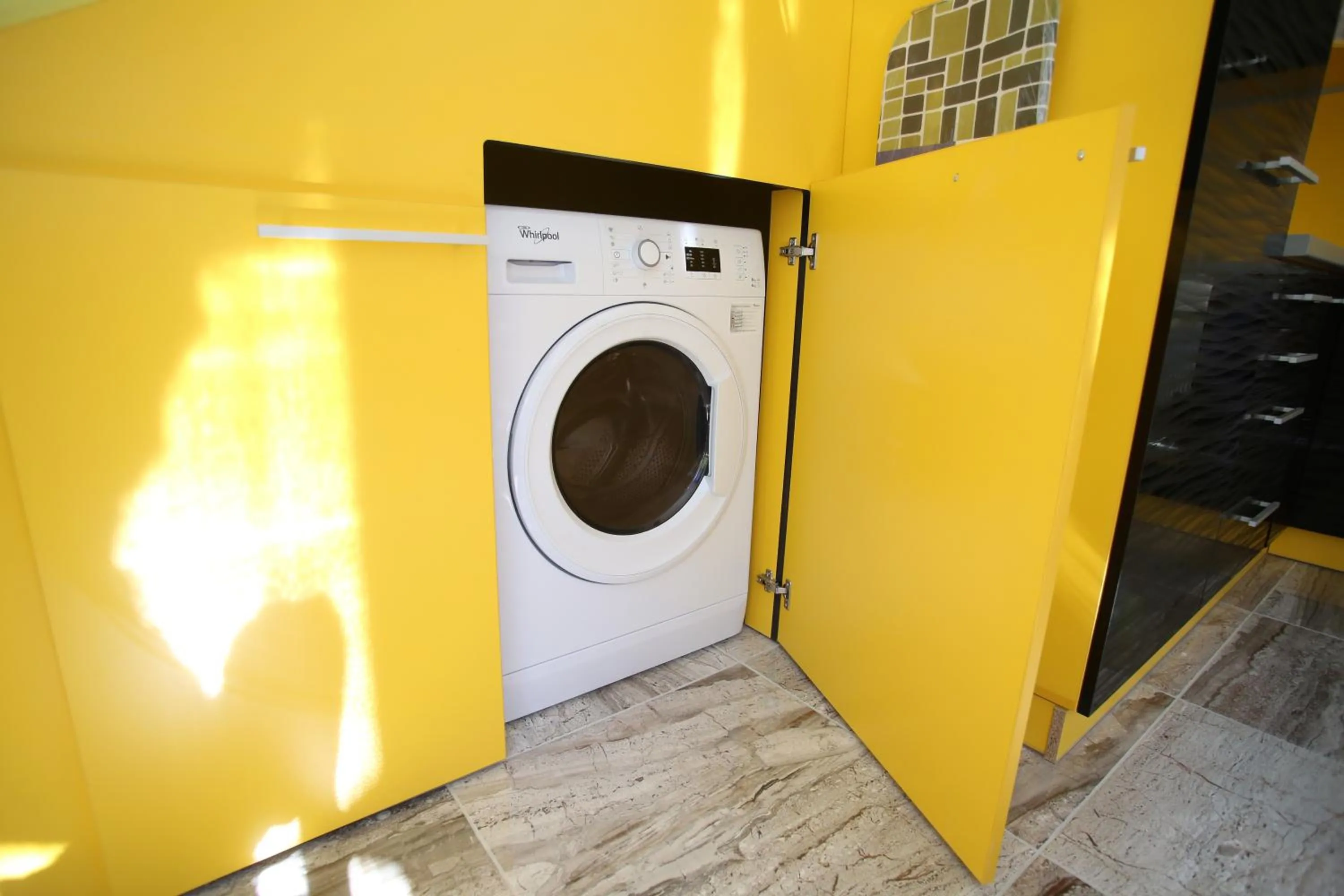 Kitchen or kitchenette in Centrum Lux Apartman