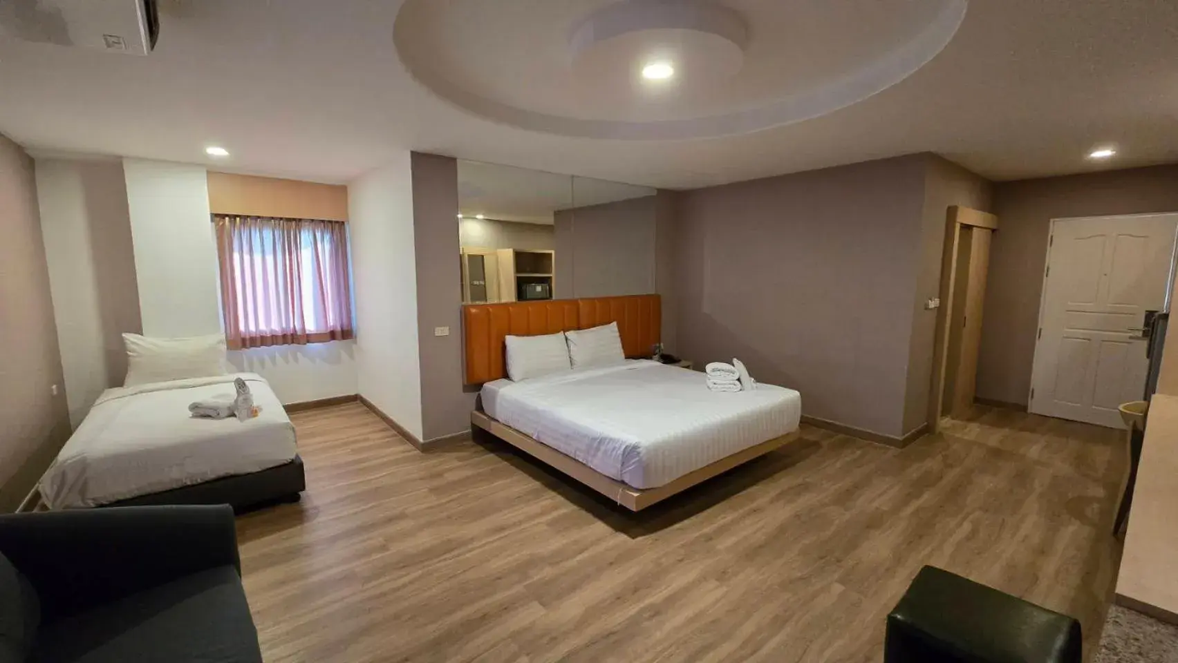 Family Room with Bathroom in Grand Tara Garden Thai Hotel Family Room with Bathroom in Grand Tara Garden Thai Hotel