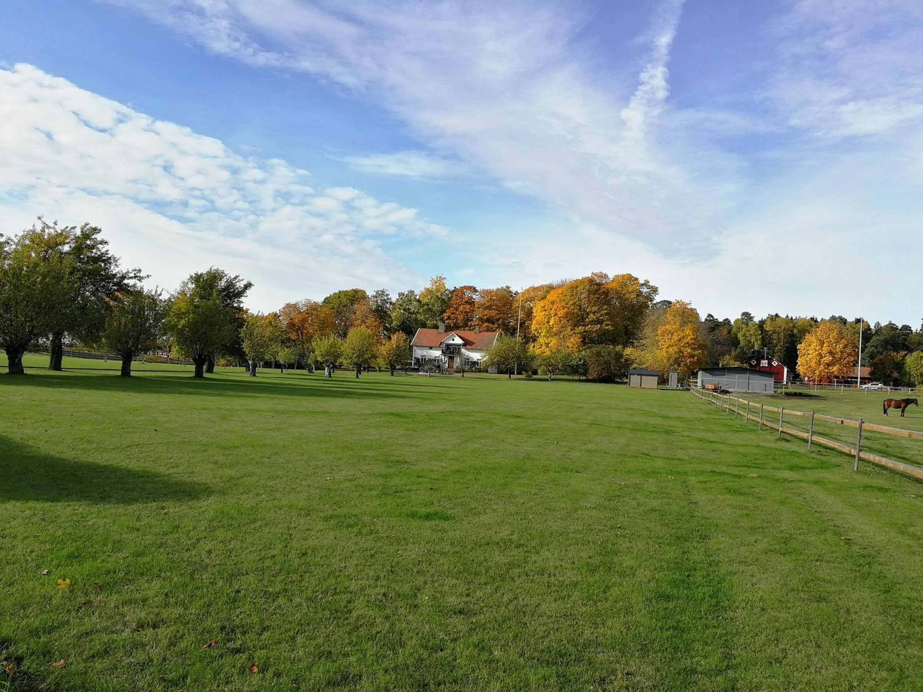 Property building in Ekeby i Bro