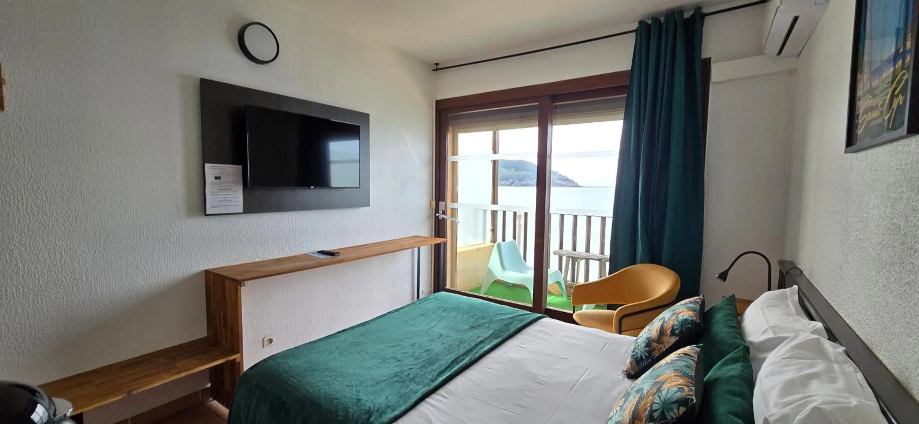 Bedroom, Bed in Hotel Chanteplage