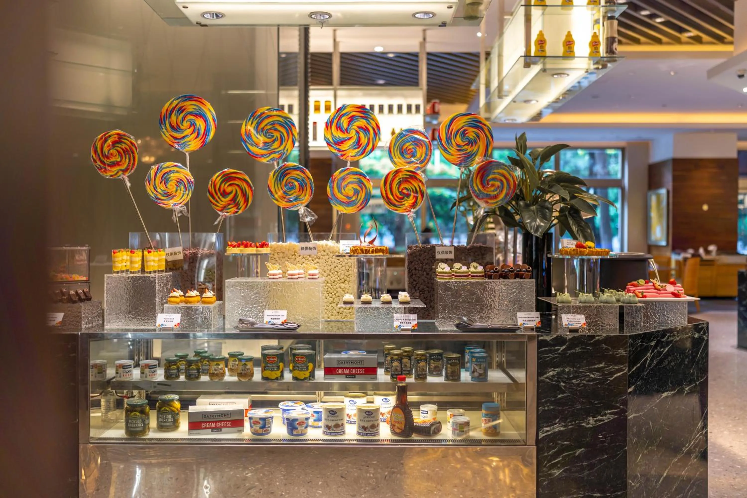 Restaurant/places to eat in Shangri-La Wuhan