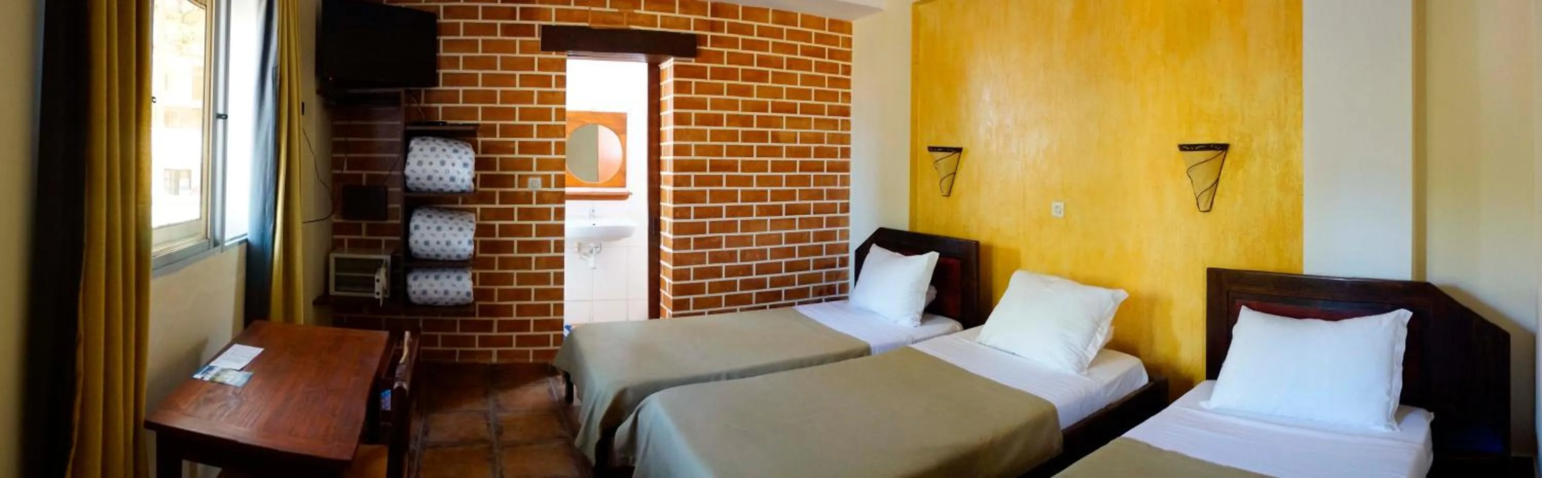 TV and multimedia, Bed in A l'hotel