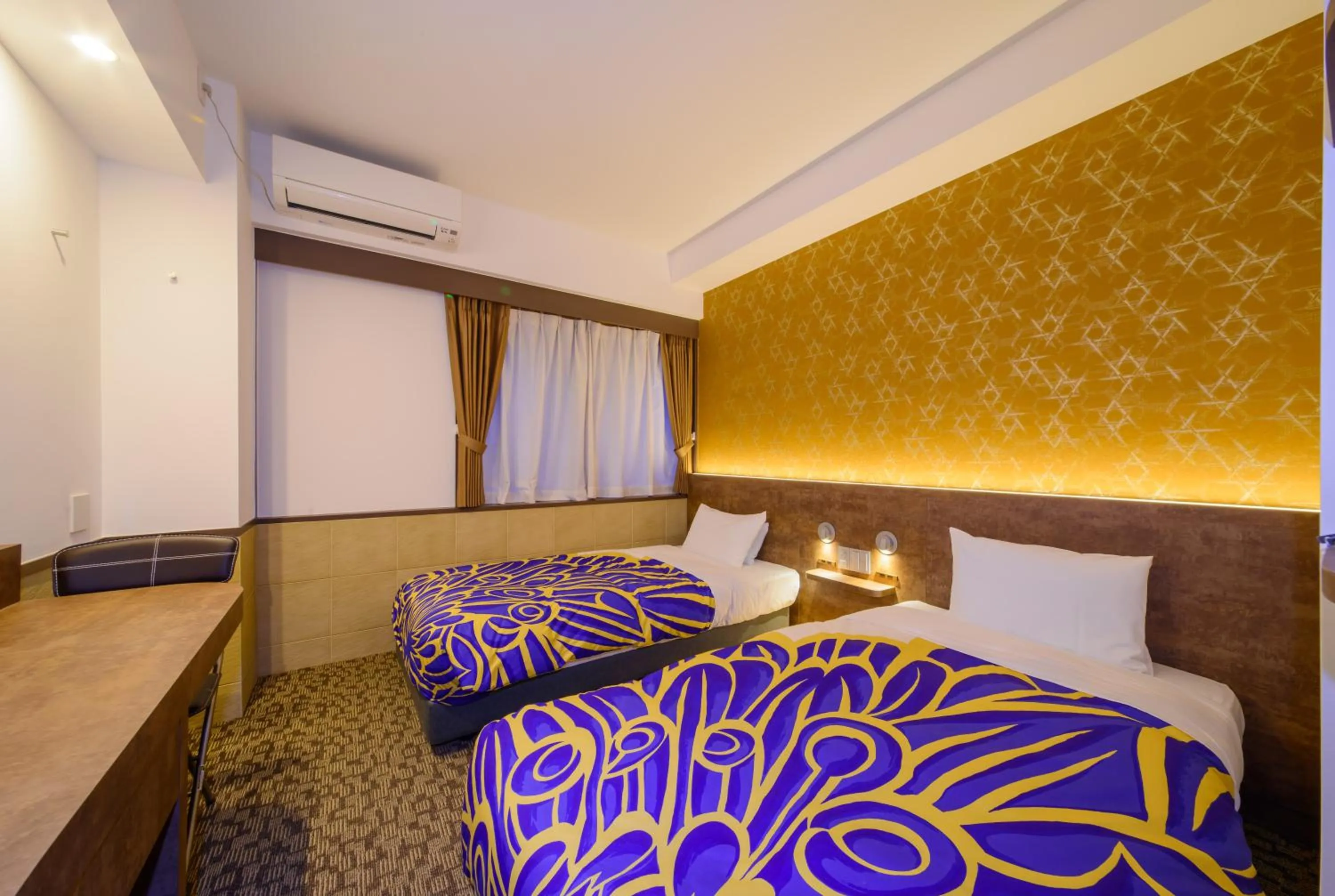 Bedroom, Bed in Kyoto Travellers Inn