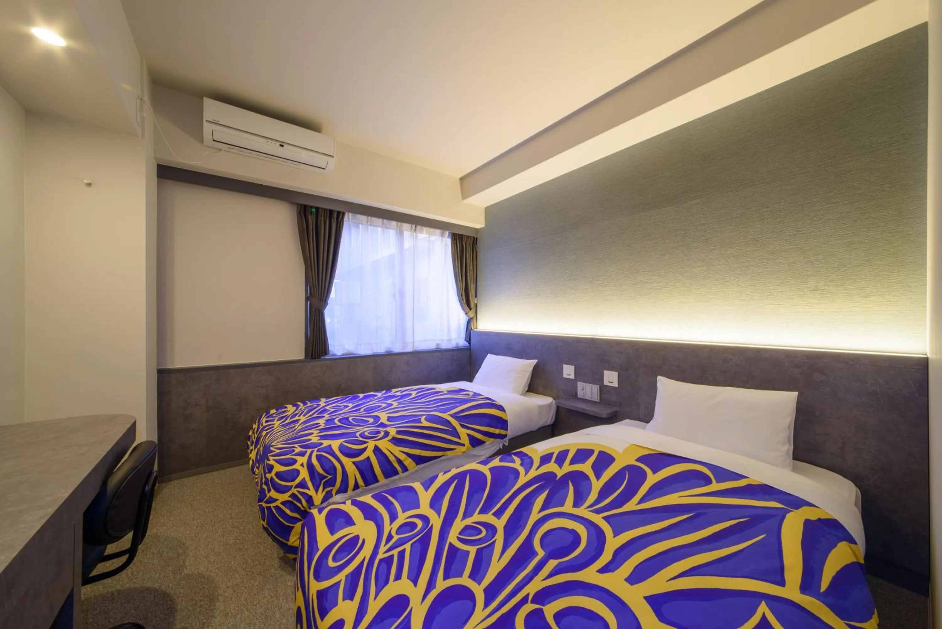 Bedroom, Bed in Kyoto Travellers Inn