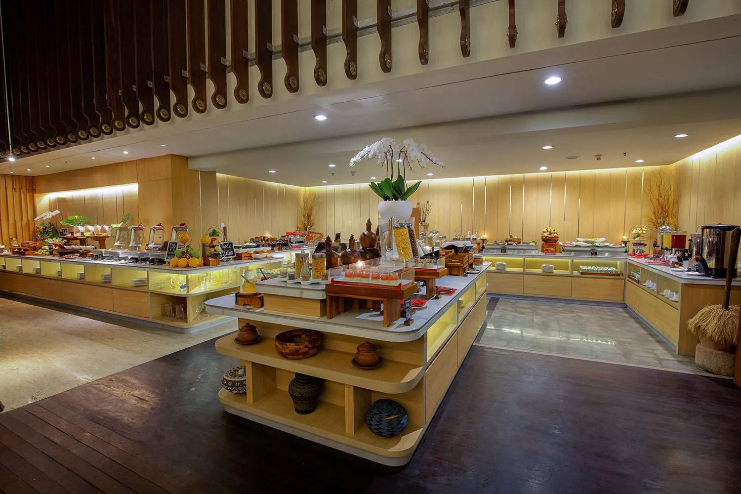 Restaurant/places to eat in THE HAVEN Bali Seminyak