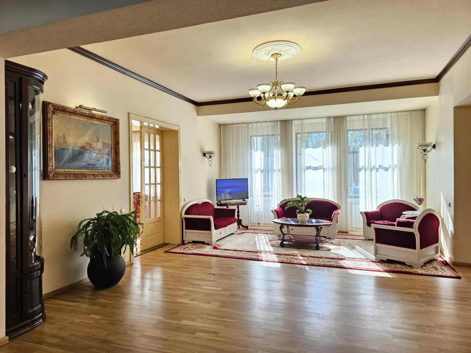 Lobby or reception in The Elite - Oradea's Legendary Hotel