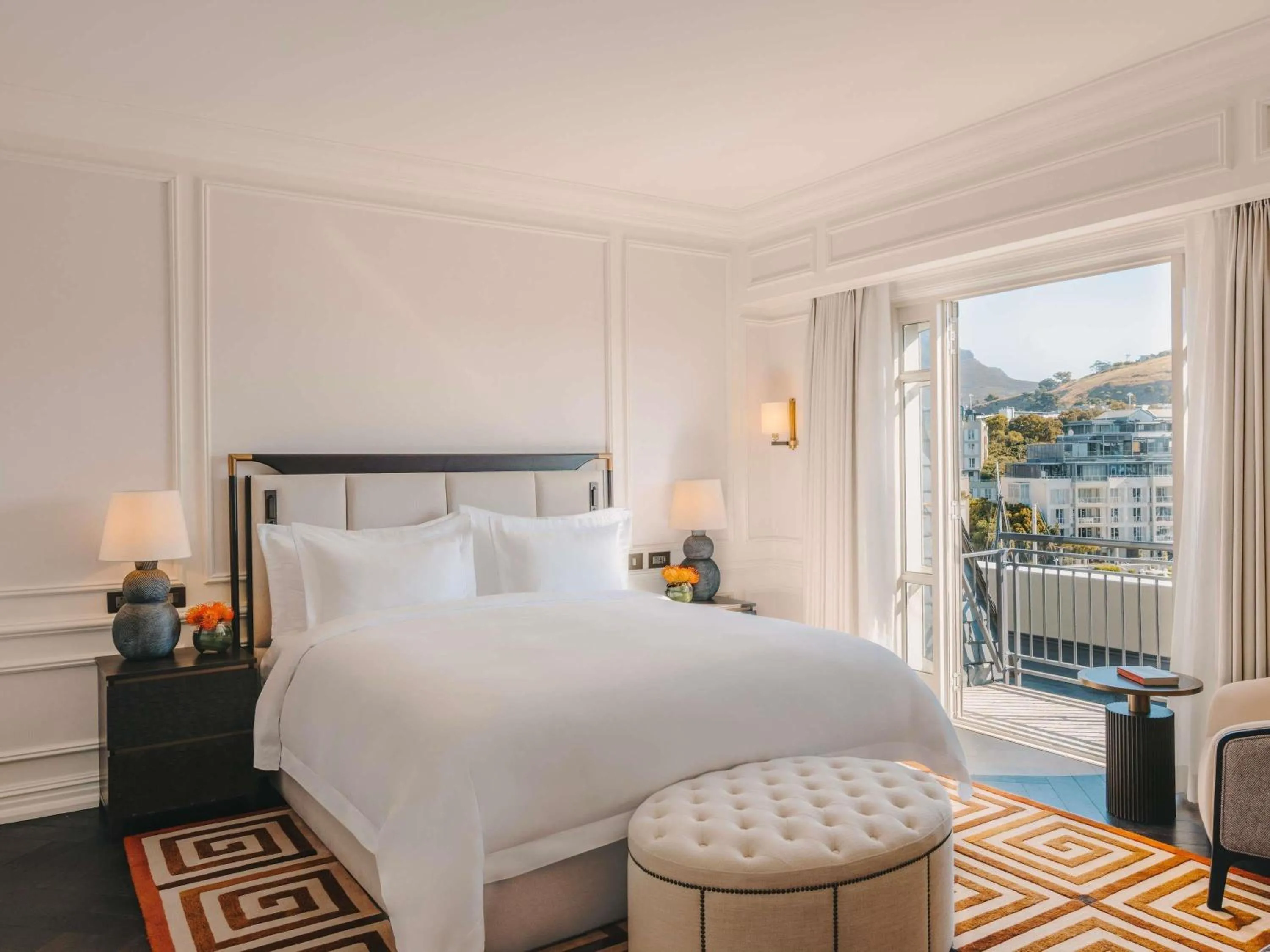 Bedroom, Bed in Cape Grace, A Fairmont Managed Hotel