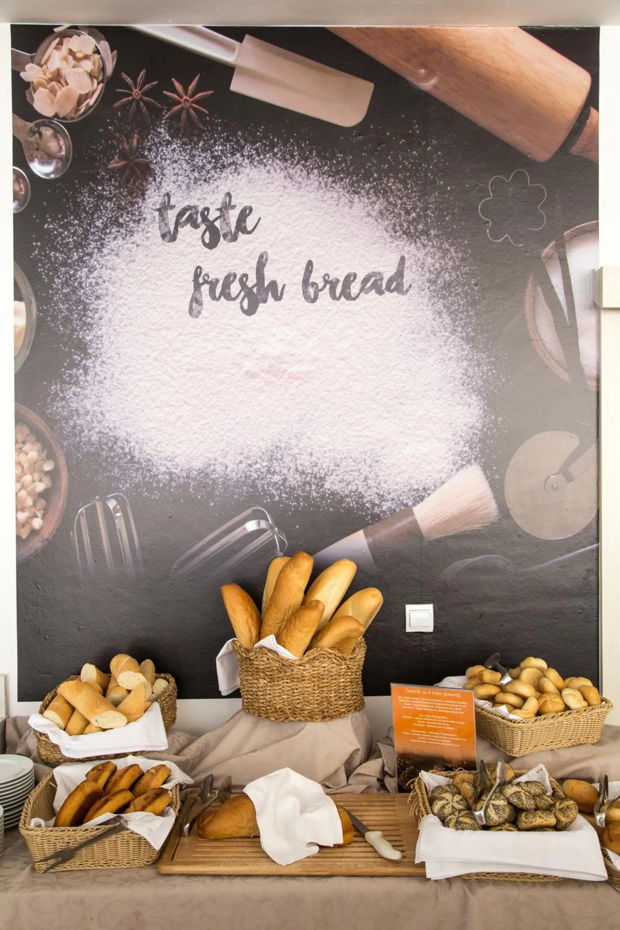 Restaurant/places to eat in Hotel Aleksandar