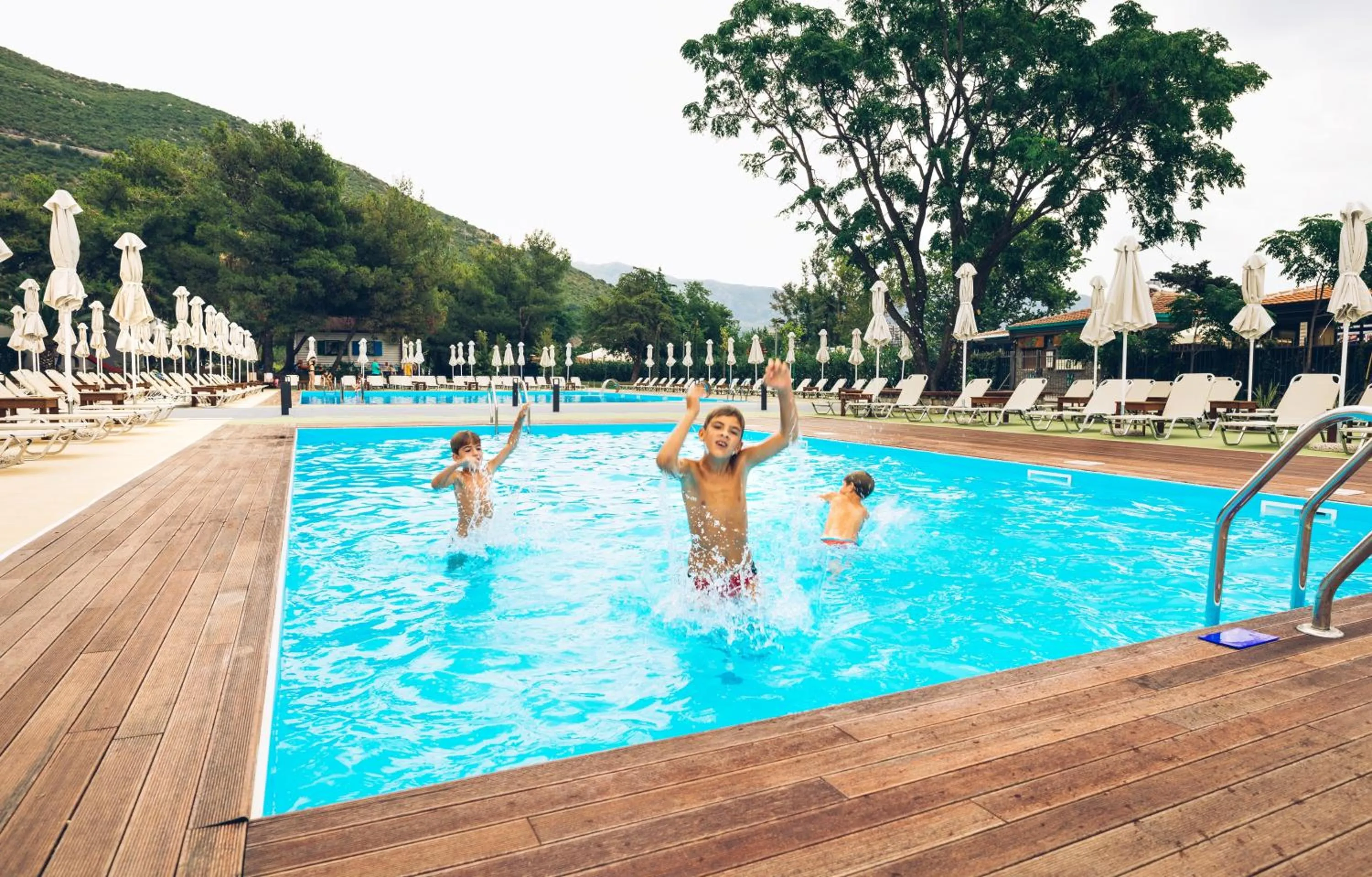 Swimming pool in Hotel Aleksandar