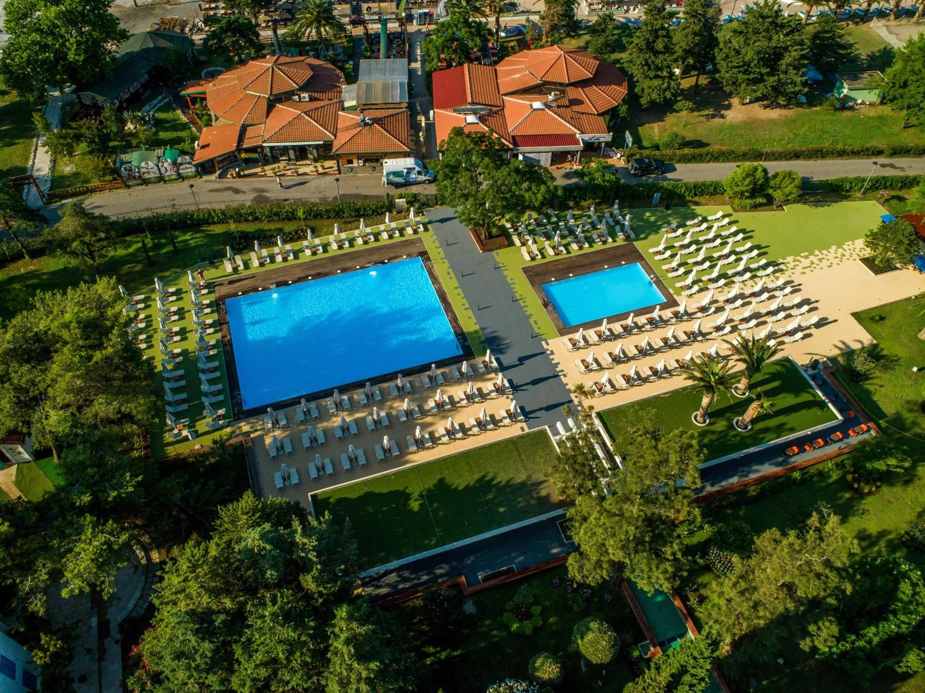 Swimming pool in Hotel Aleksandar