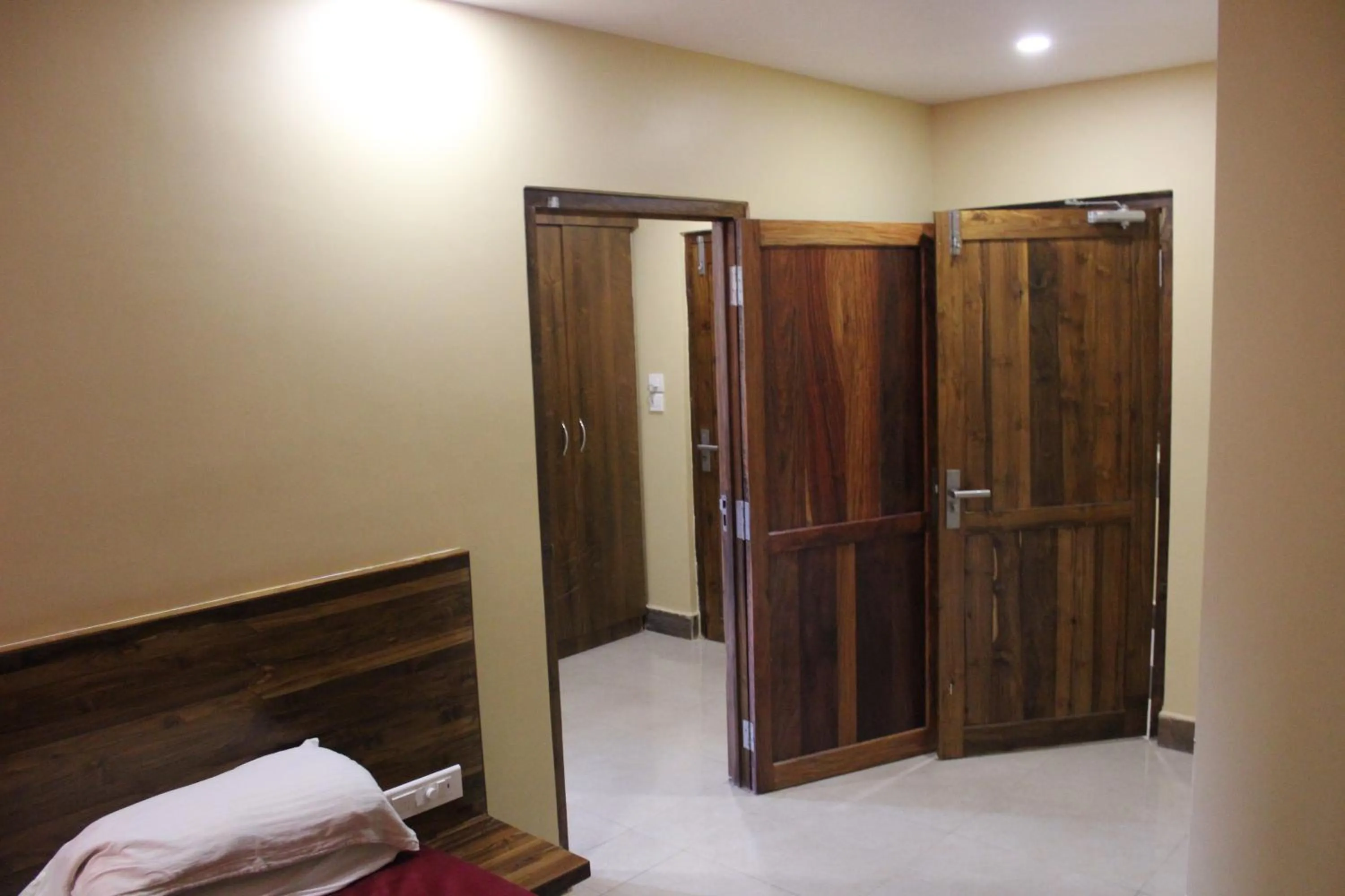 Bed in The White Coral