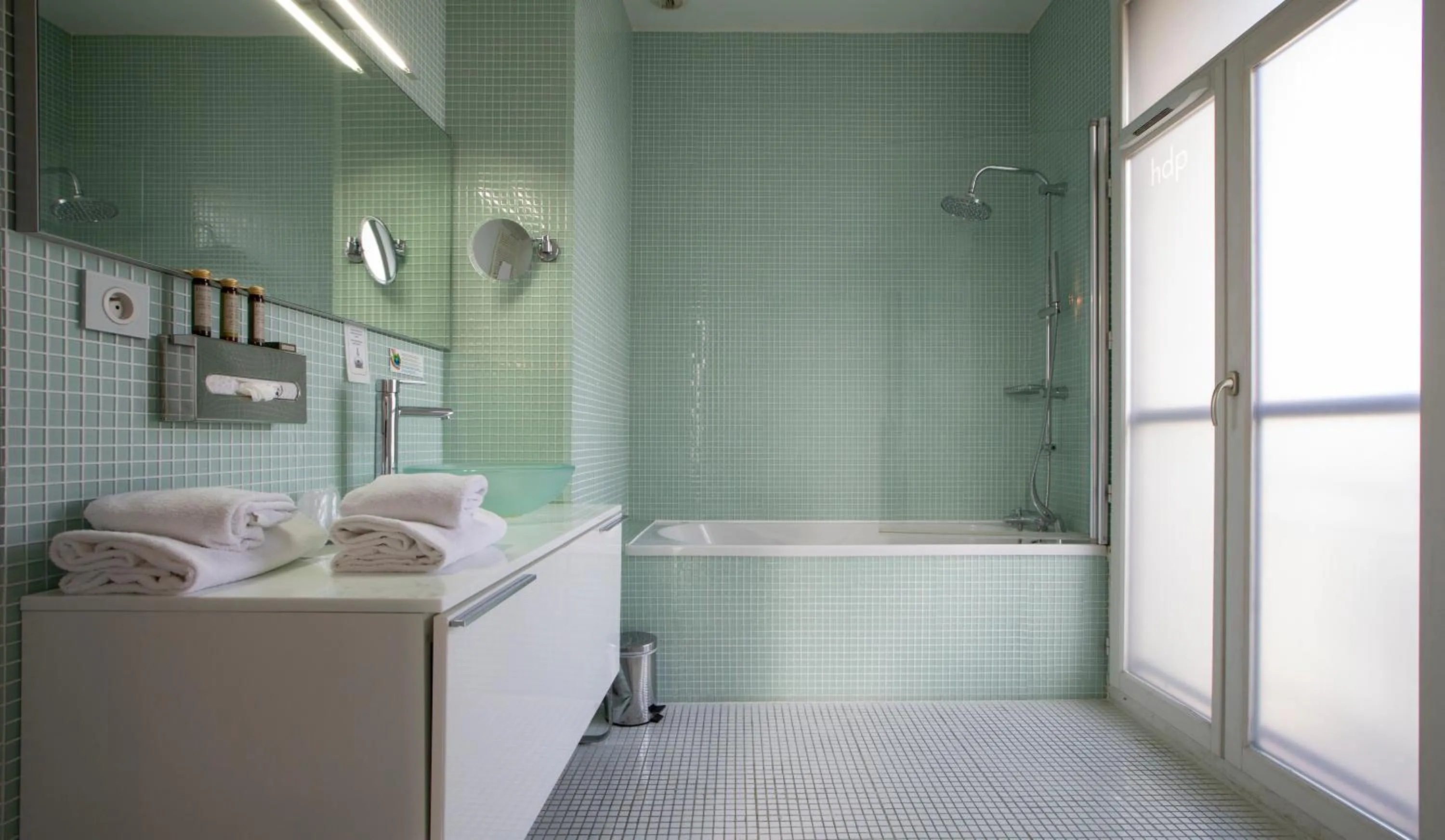 Bathroom in Hôtel De Paris