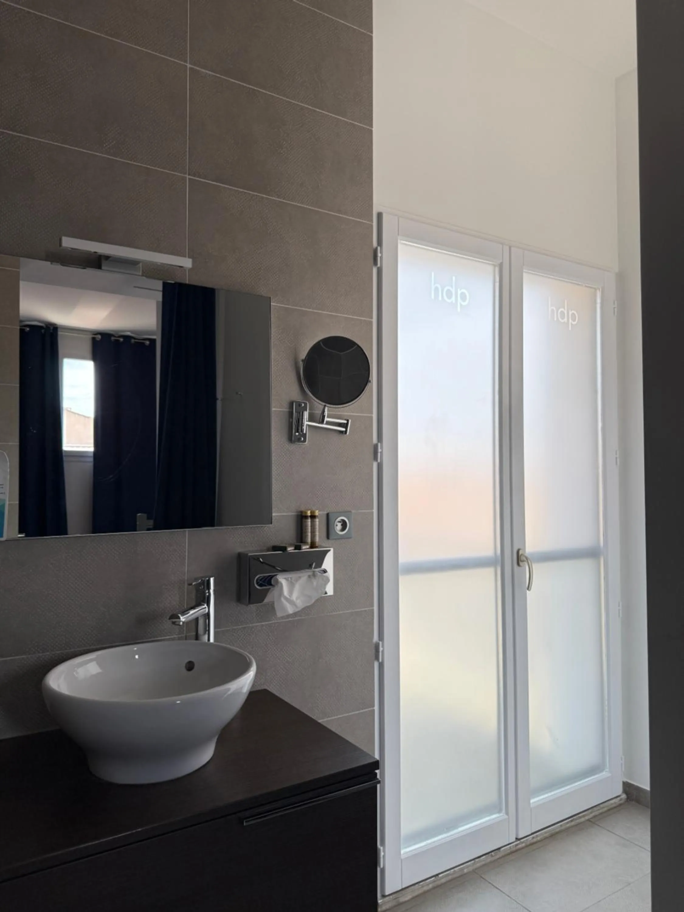 Bathroom in Hôtel De Paris