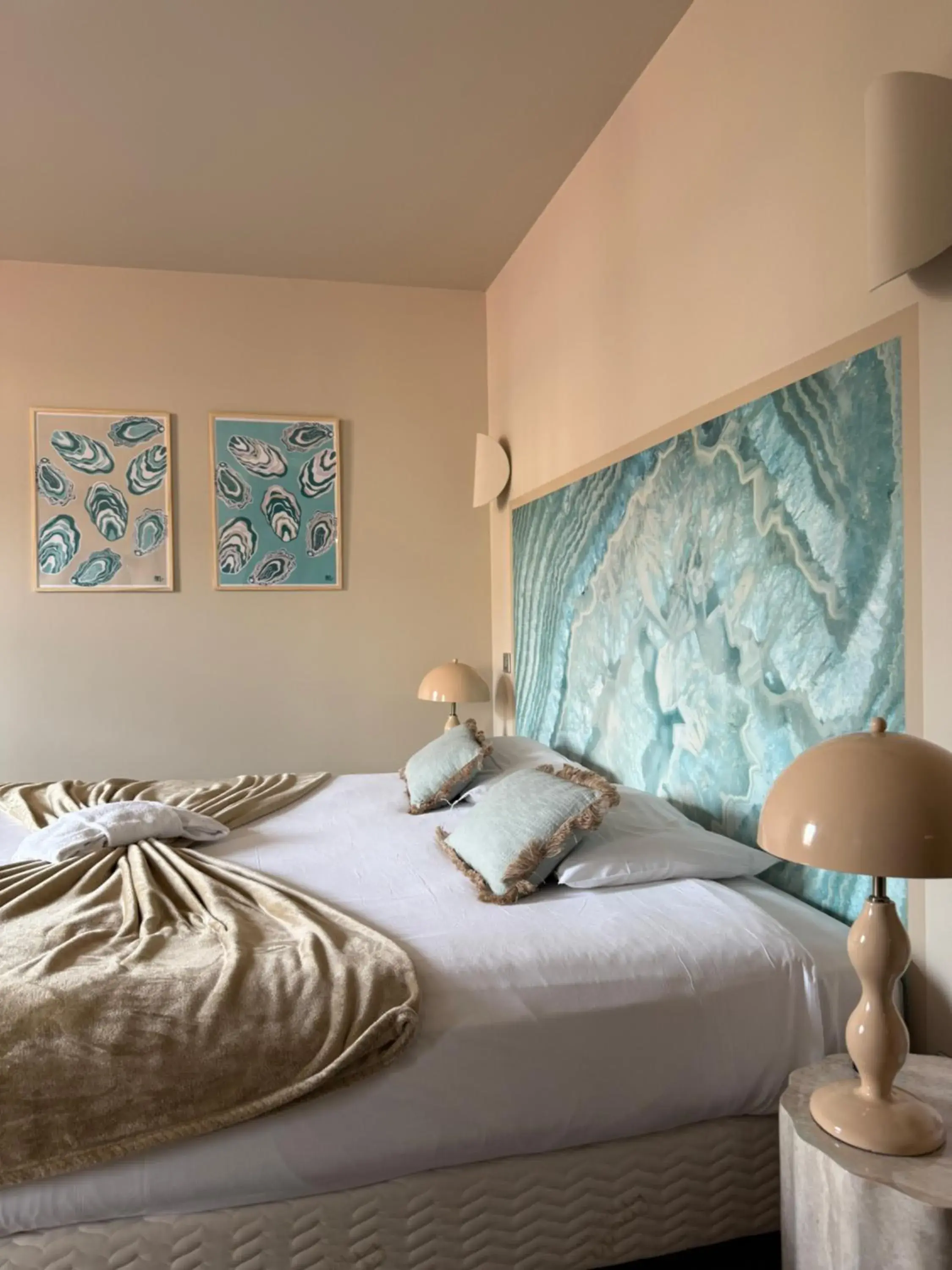 Bed in Hôtel De Paris Bed in Hôtel De Paris