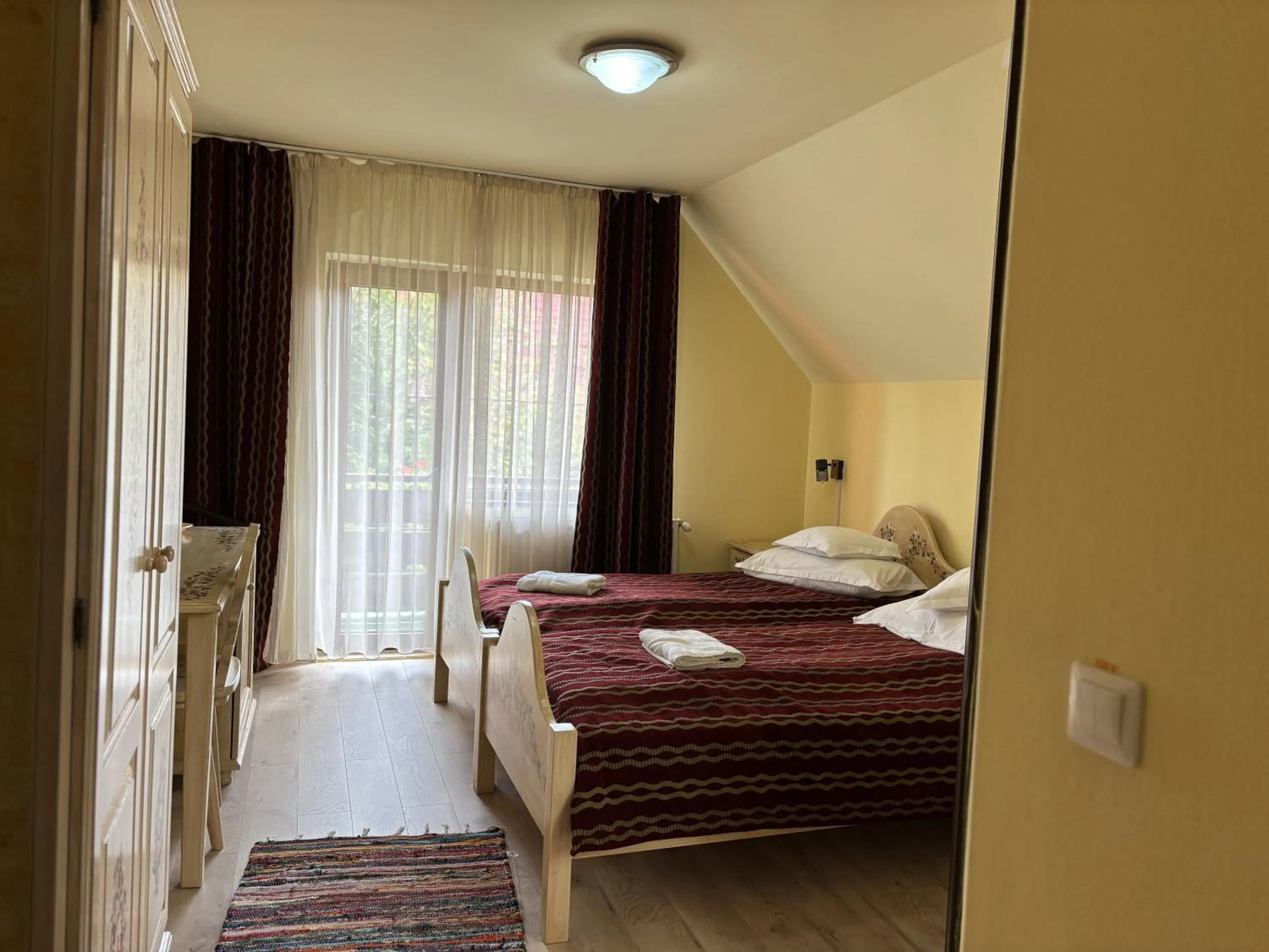 Photo of the whole room, Bed in Casa Bazna