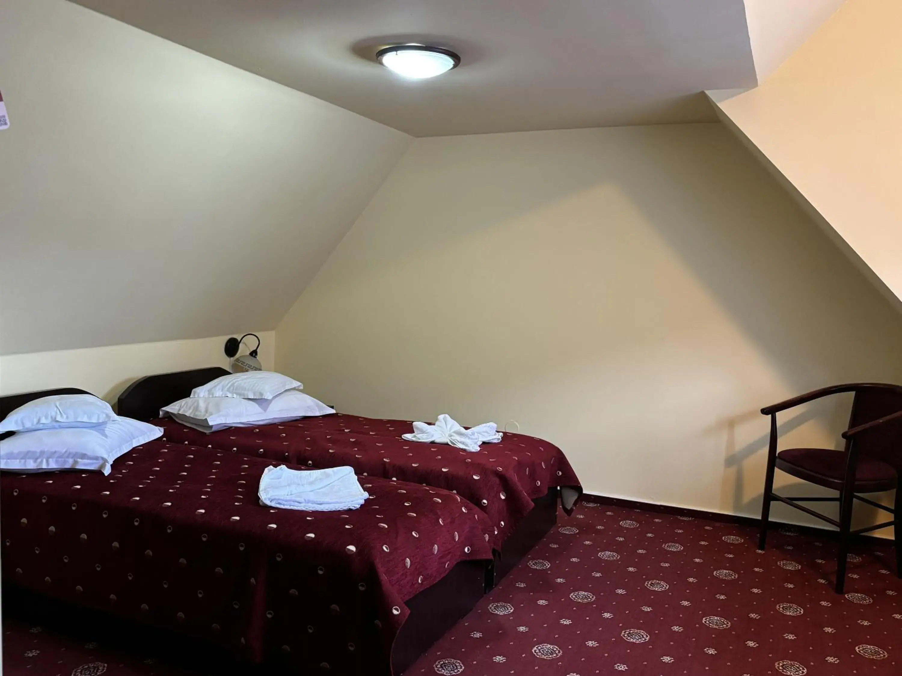 Economy Double or Twin Room in Casa Bazna Economy Double or Twin Room in Casa Bazna