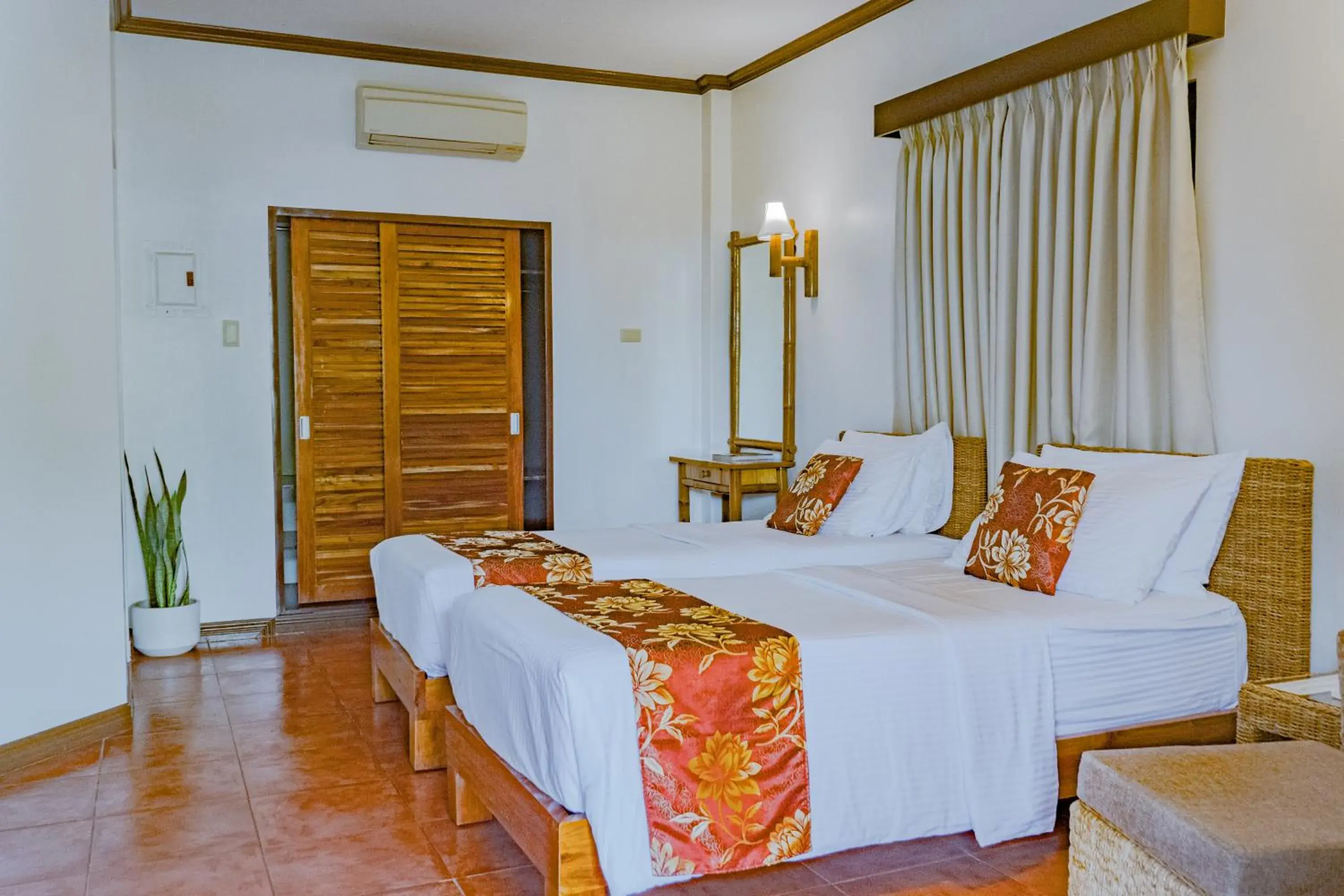 Double or Twin Room in Pura Vida Beach & Dive Resort Double or Twin Room in Pura Vida Beach & Dive Resort