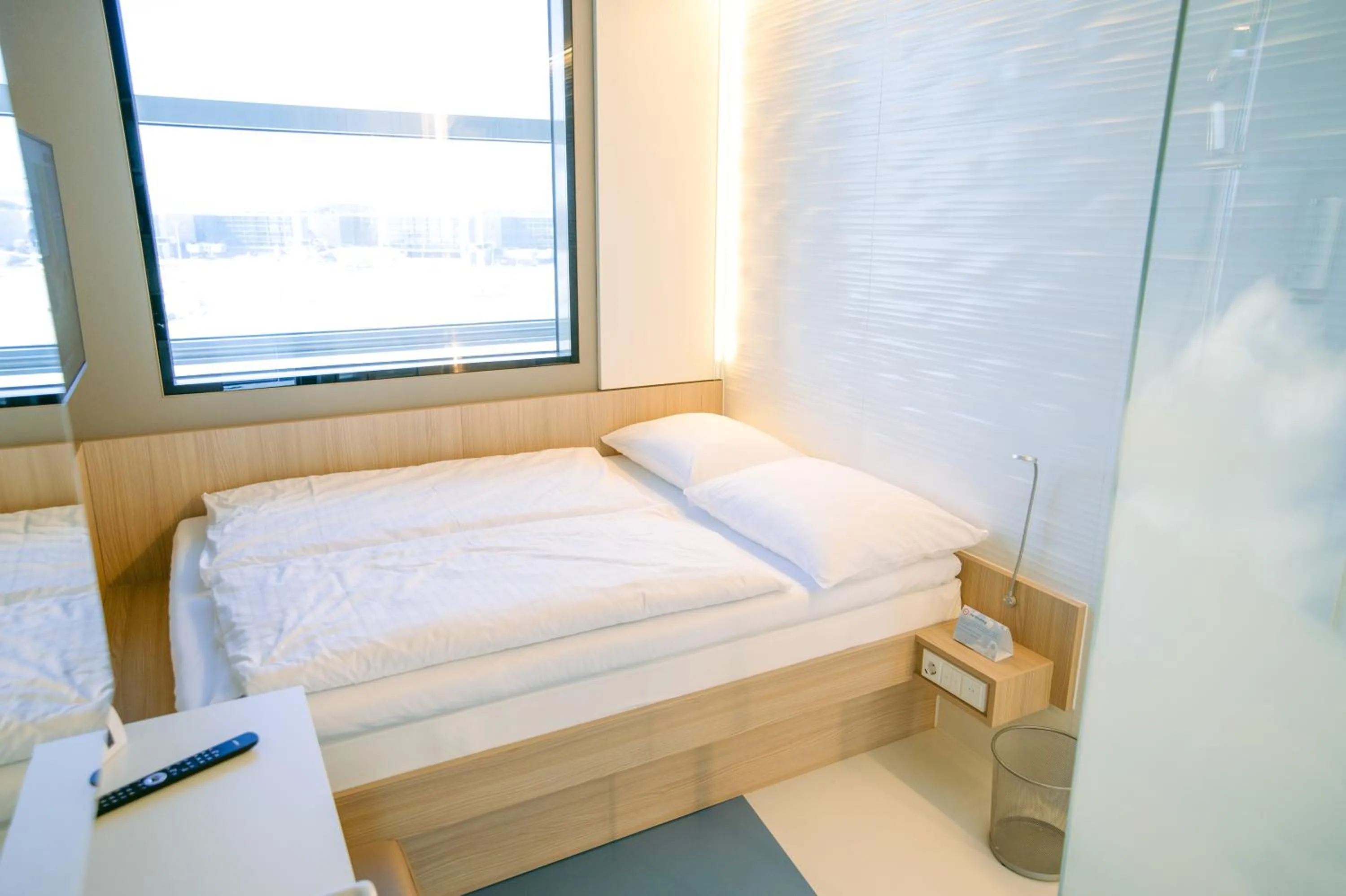 Bed in MY CLOUD Transit Hotel - Guests with international flight only!