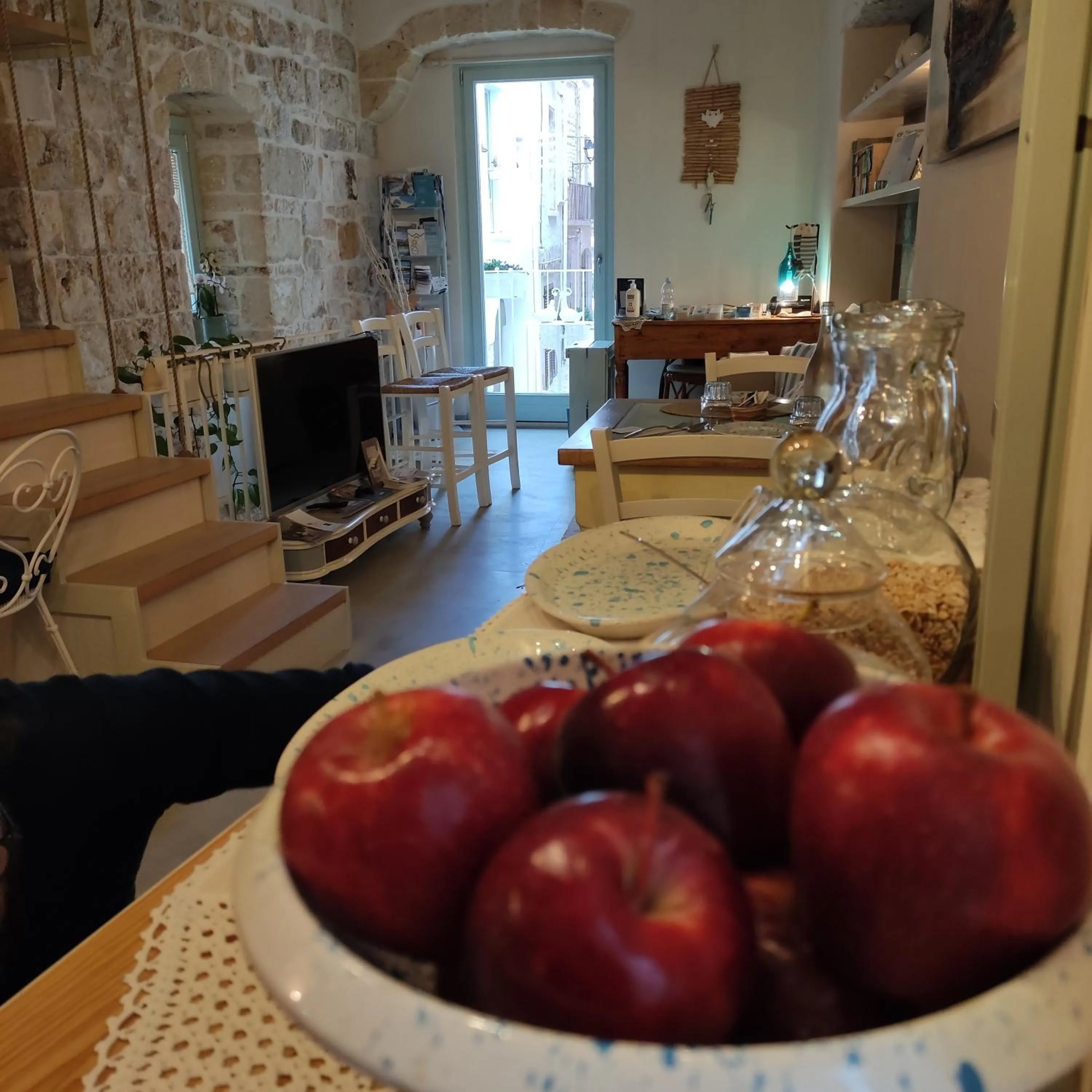Communal lounge/ TV room in Trame - La Naca sul Porto