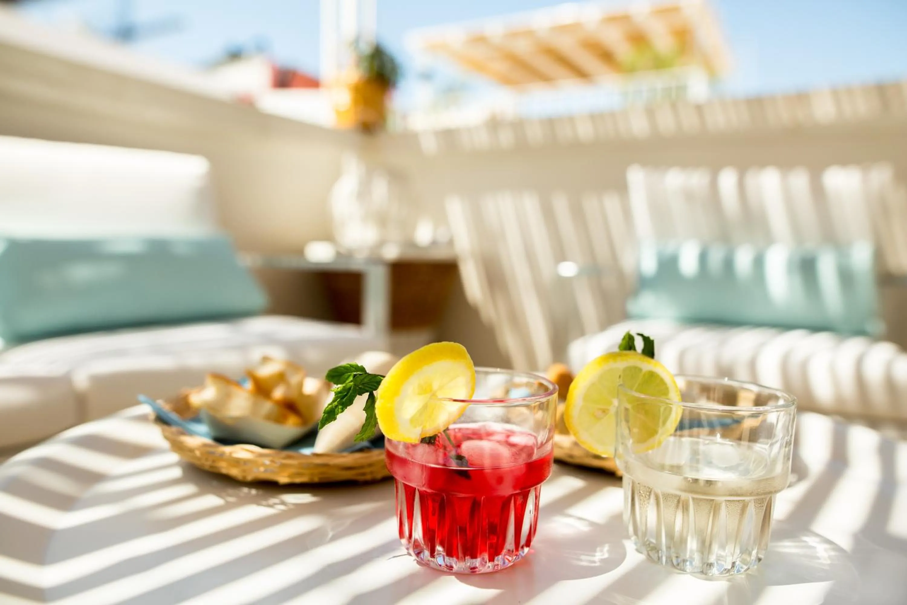Balcony/Terrace, Bed in Trame - La Naca sul Porto