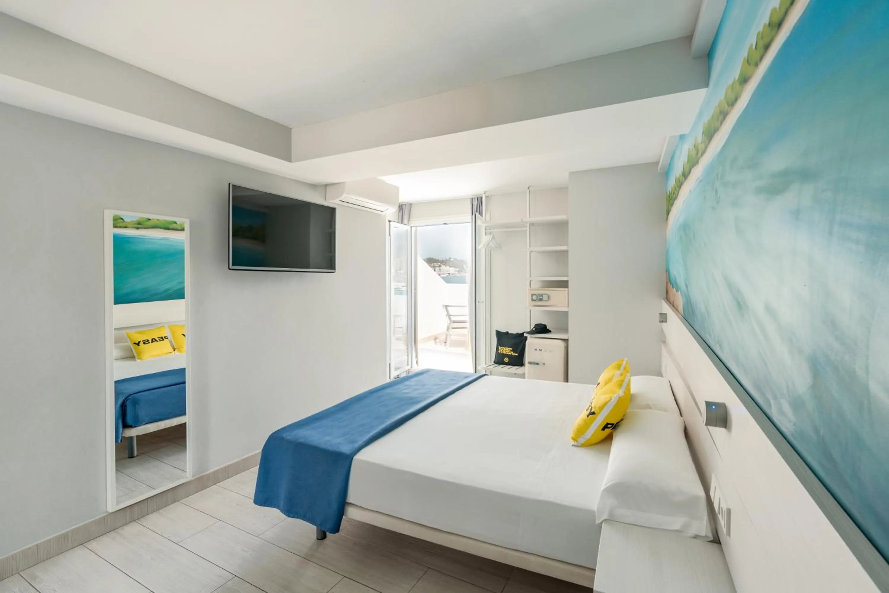 Bed in Ryans La Marina