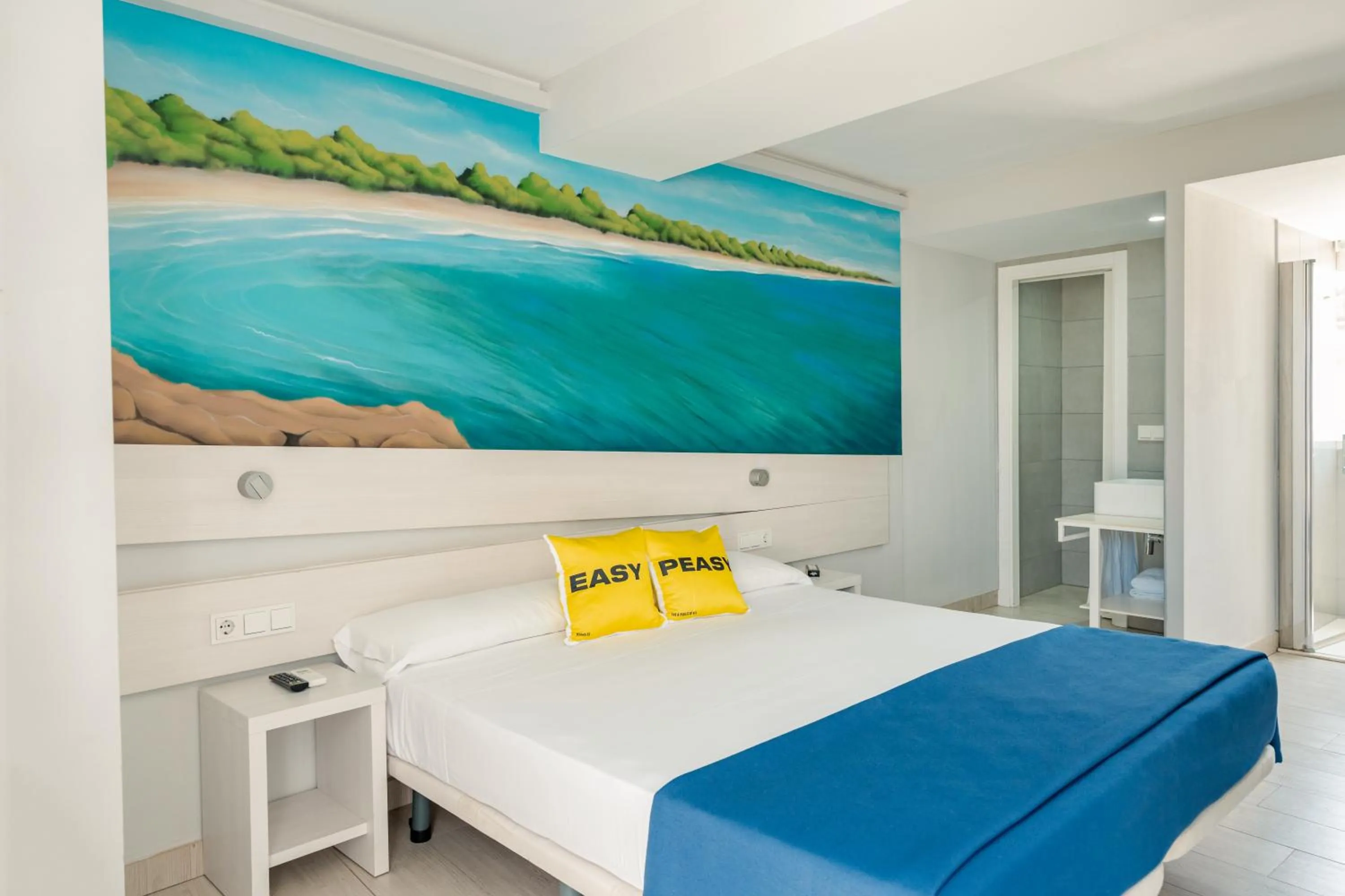 Bed in Ryans La Marina